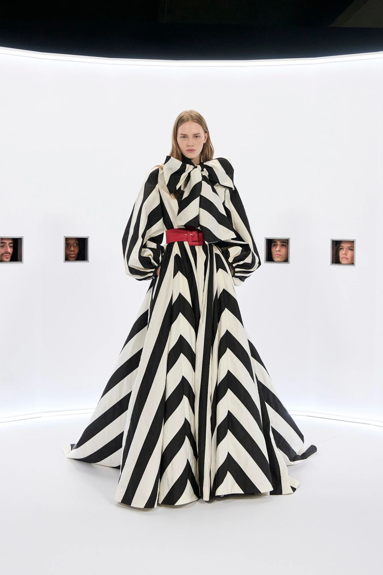 Валентино кутюр весна-літо