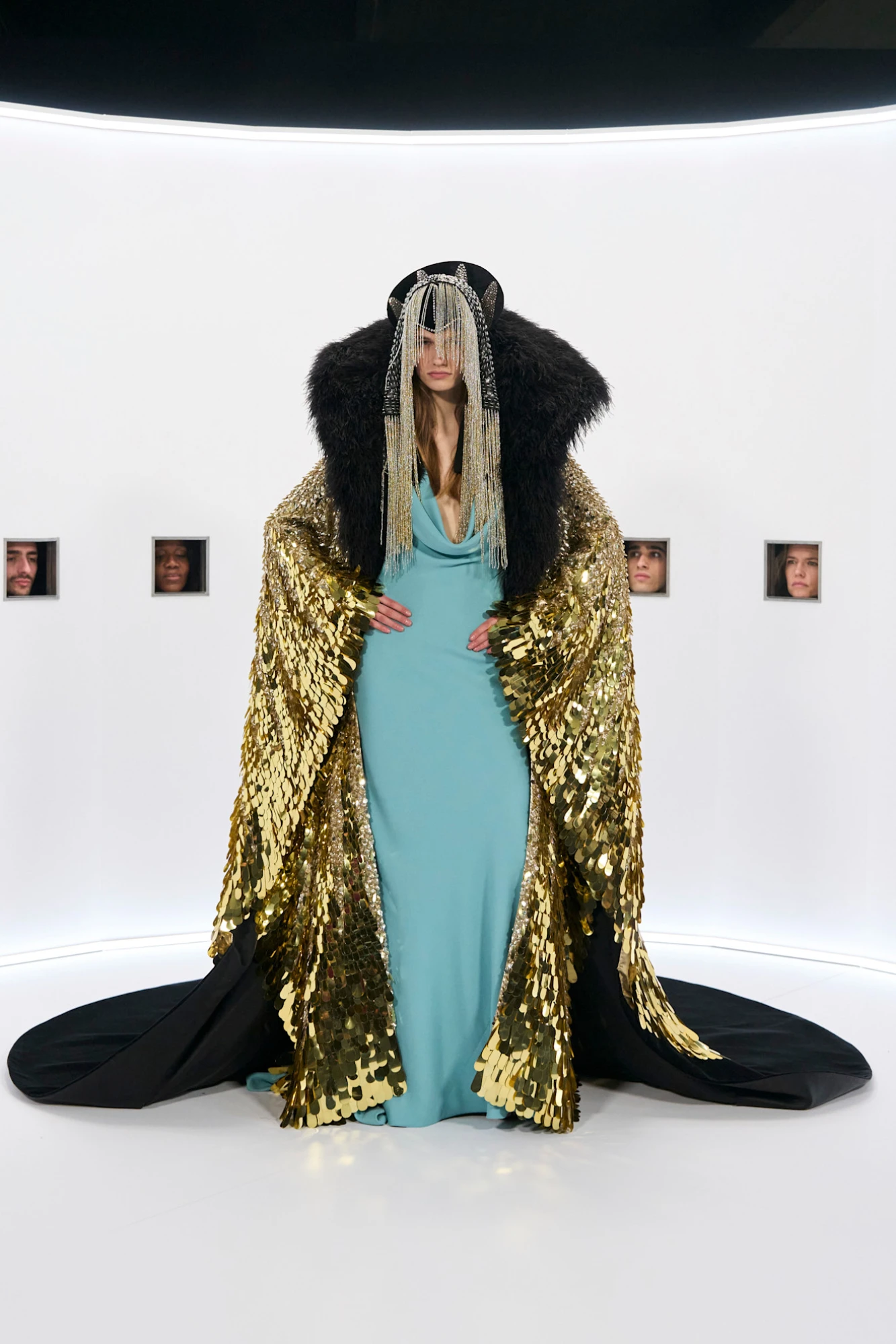 Валентино 2026