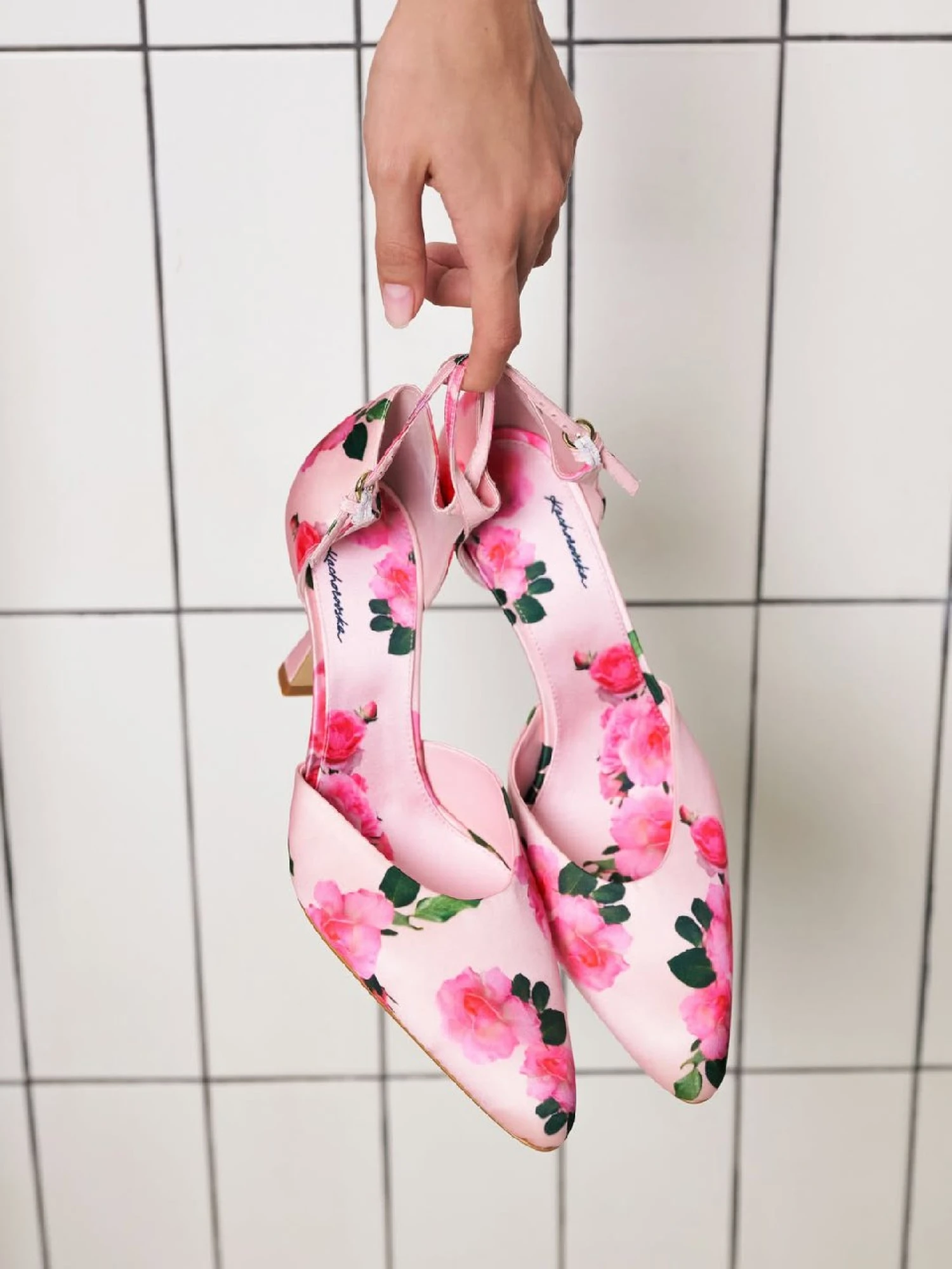 Найкращі подарунки до Дня святого Валентина для неї 