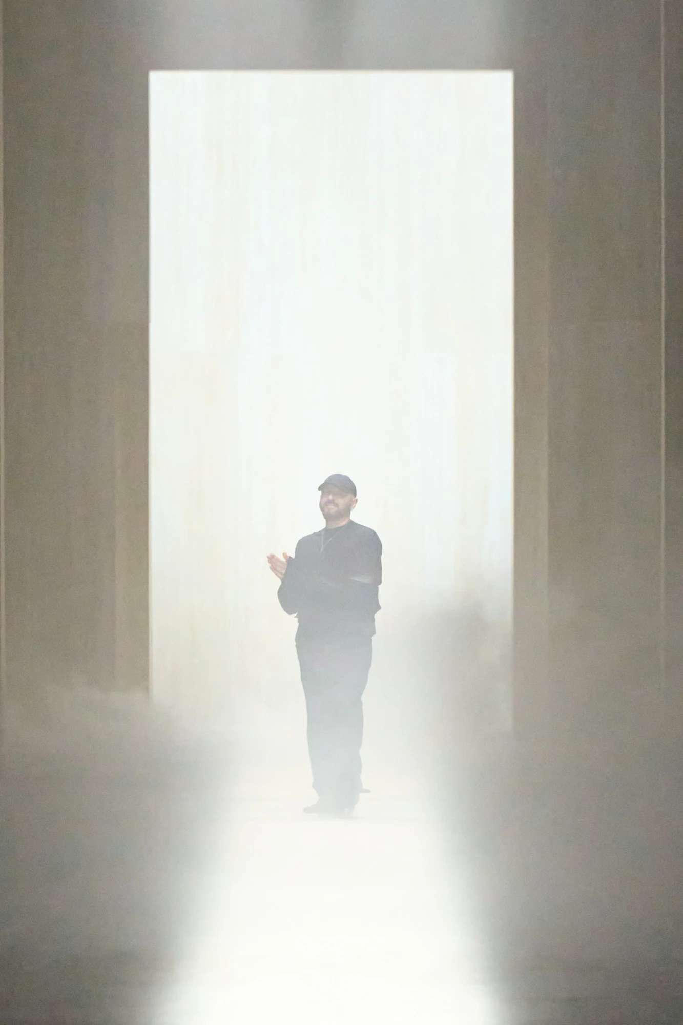 Подіумний дебют Демни для Gucci з колекцією осінь-зима — 2026/27