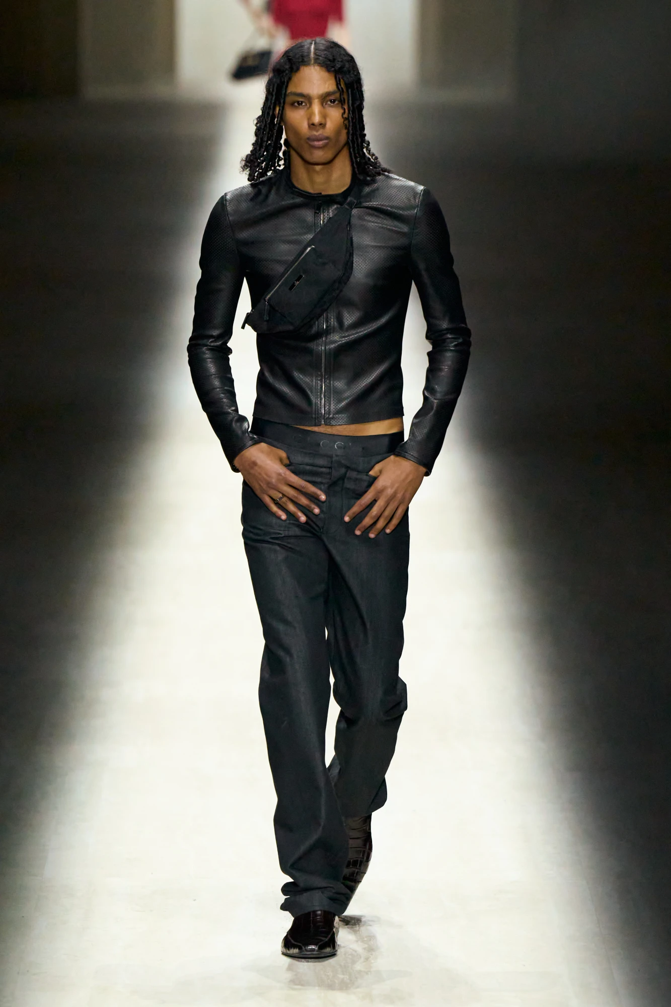 Подіумний дебют Демни для Gucci з колекцією осінь-зима — 2026/27