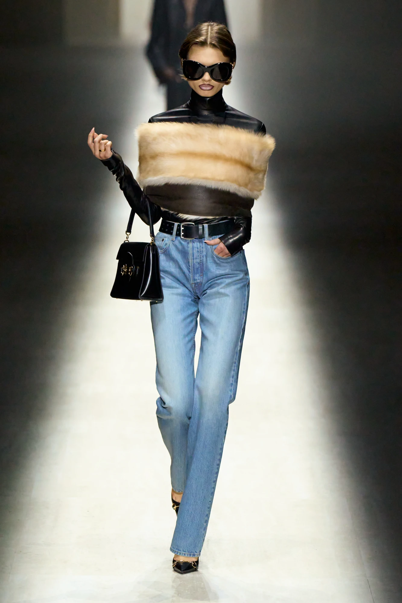 Подіумний дебют Демни для Gucci з колекцією осінь-зима — 2026/27