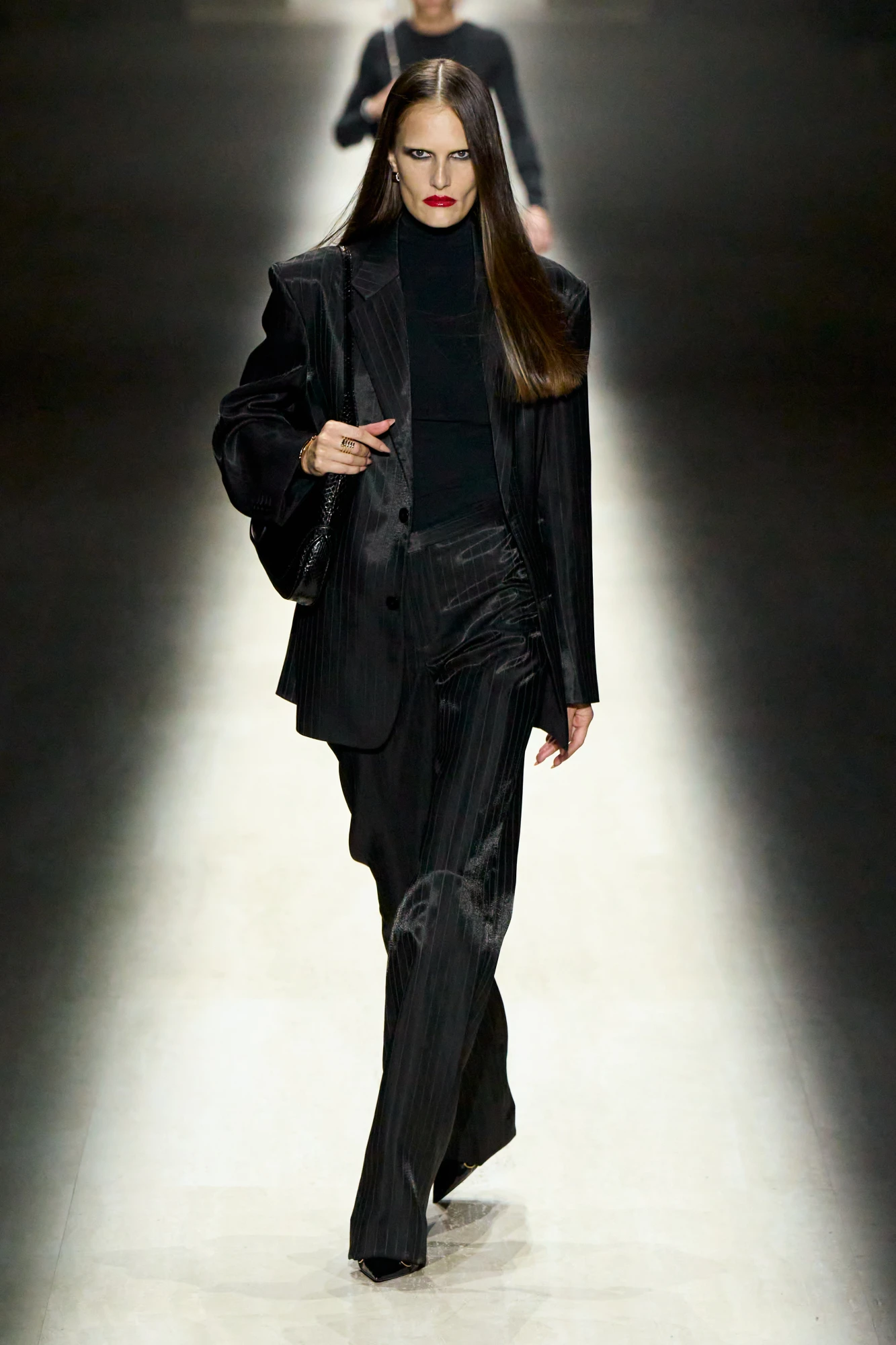 Подіумний дебют Демни для Gucci з колекцією осінь-зима — 2026/27