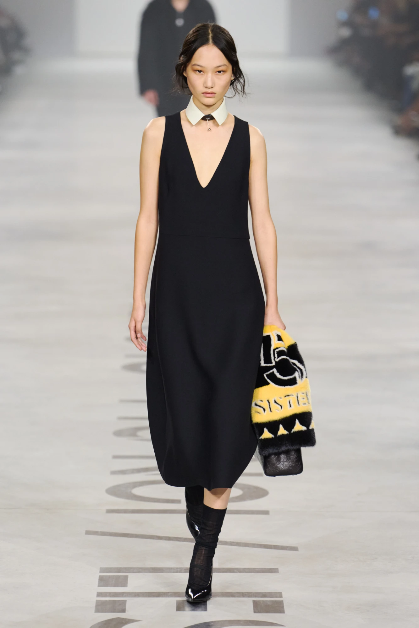 Fendi осінь-зима — 2026/27: дебютний показ Марії Грації К'юрі