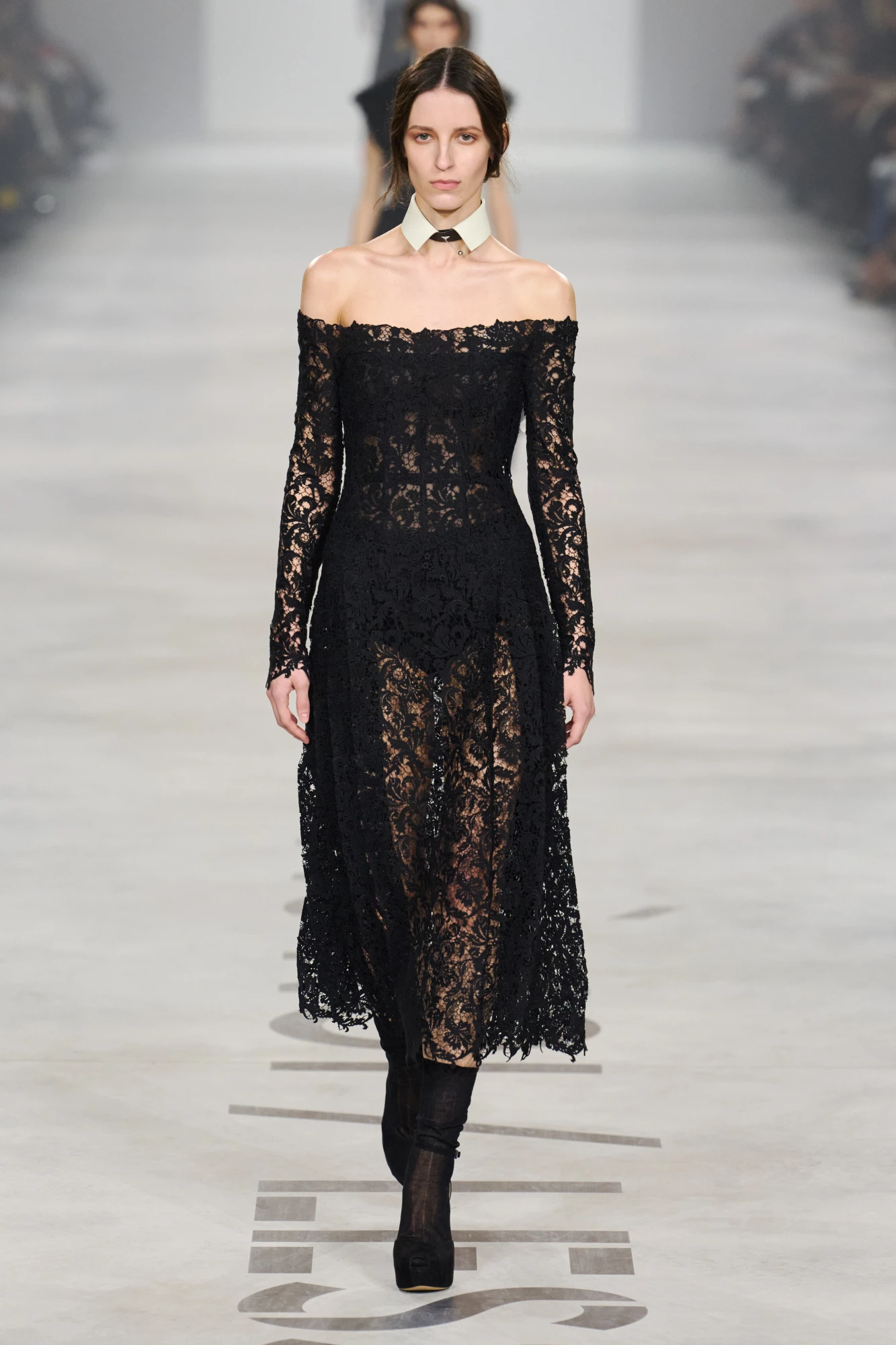 Fendi осінь-зима — 2026/27: дебютний показ Марії Грації К'юрі