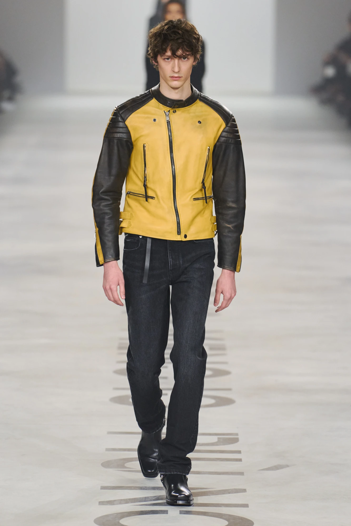 Fendi осінь-зима — 2026/27: дебютний показ Марії Грації К'юрі