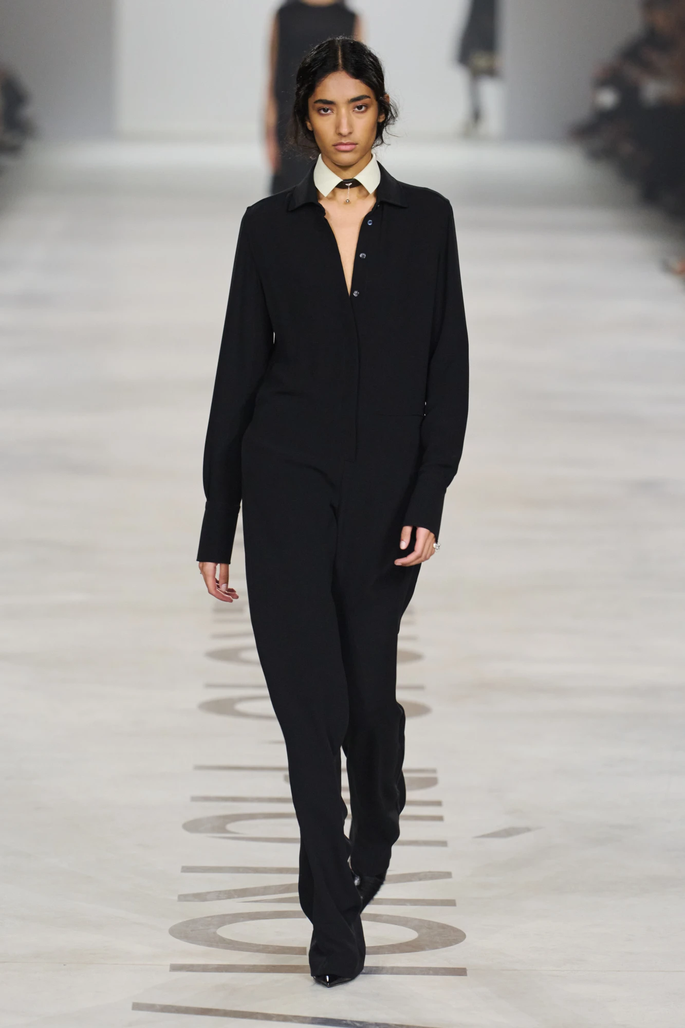 Fendi осінь-зима — 2026/27: дебютний показ Марії Грації К'юрі