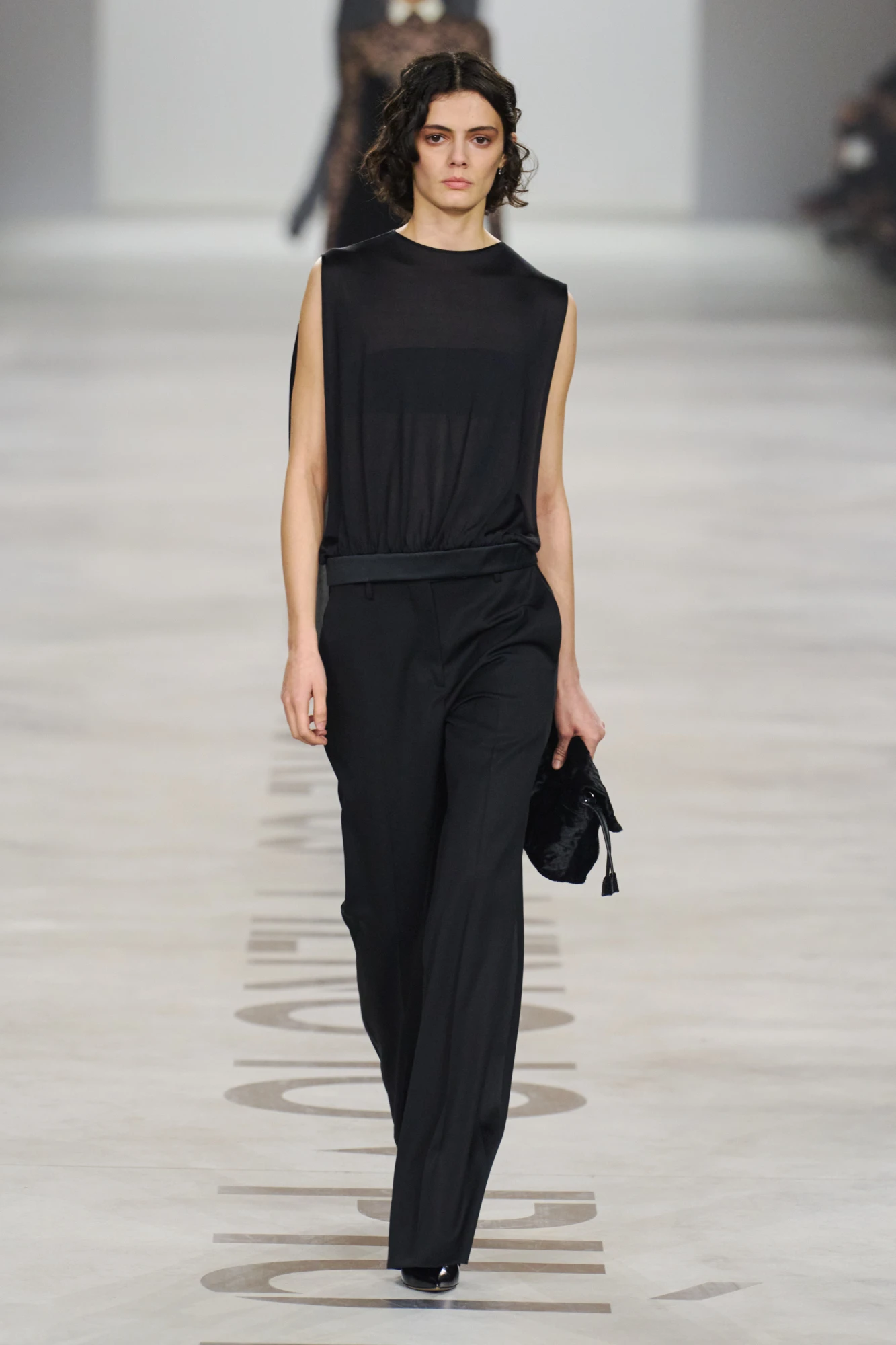 Fendi осінь-зима — 2026/27: дебютний показ Марії Грації К'юрі