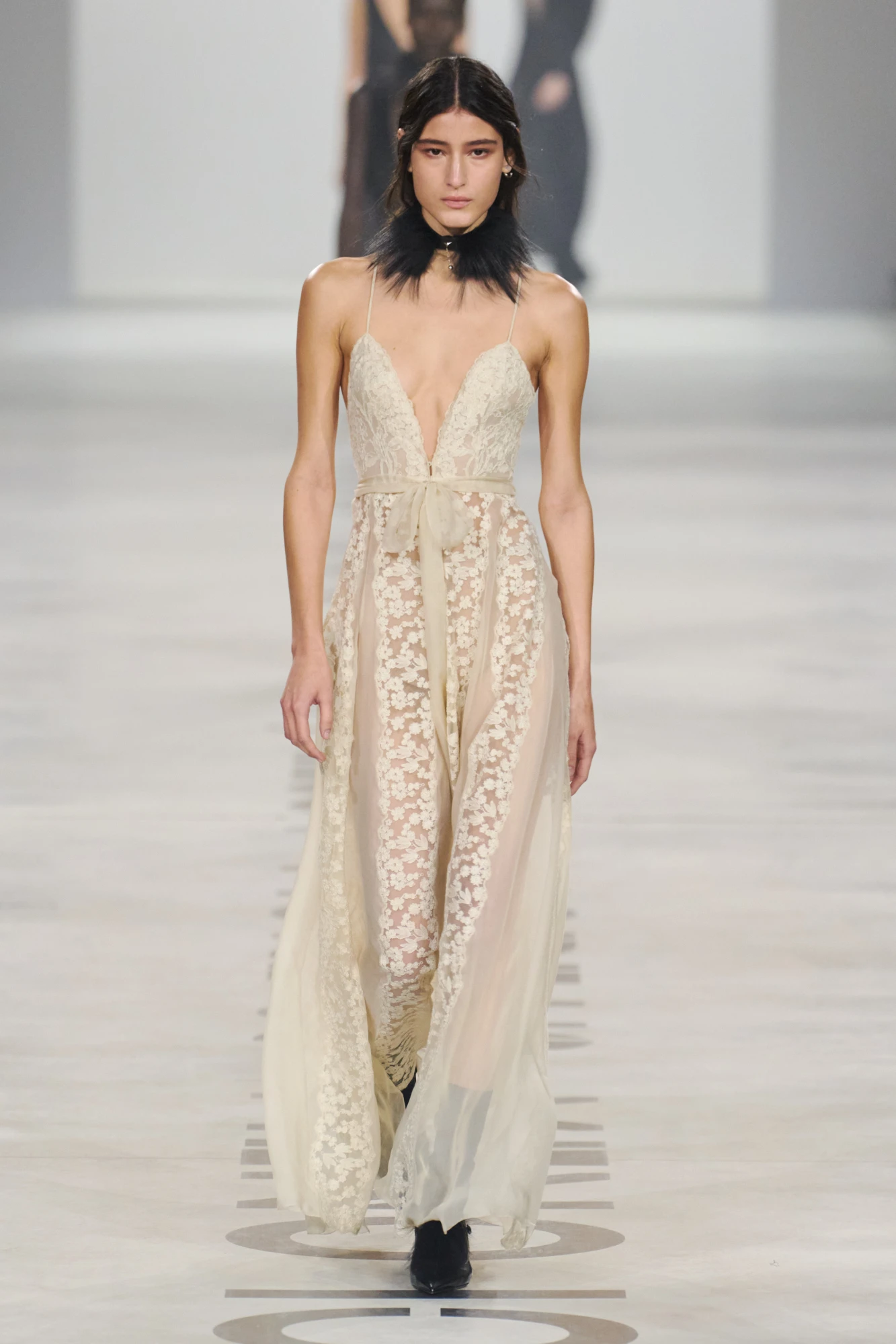 Fendi осінь-зима — 2026/27: дебютний показ Марії Грації К'юрі