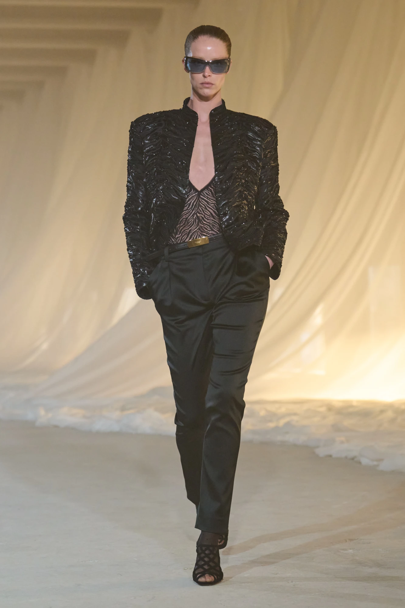 Balmain осінь-зима — 2026/27: мінімалістична розкіш Антоніна Трона 