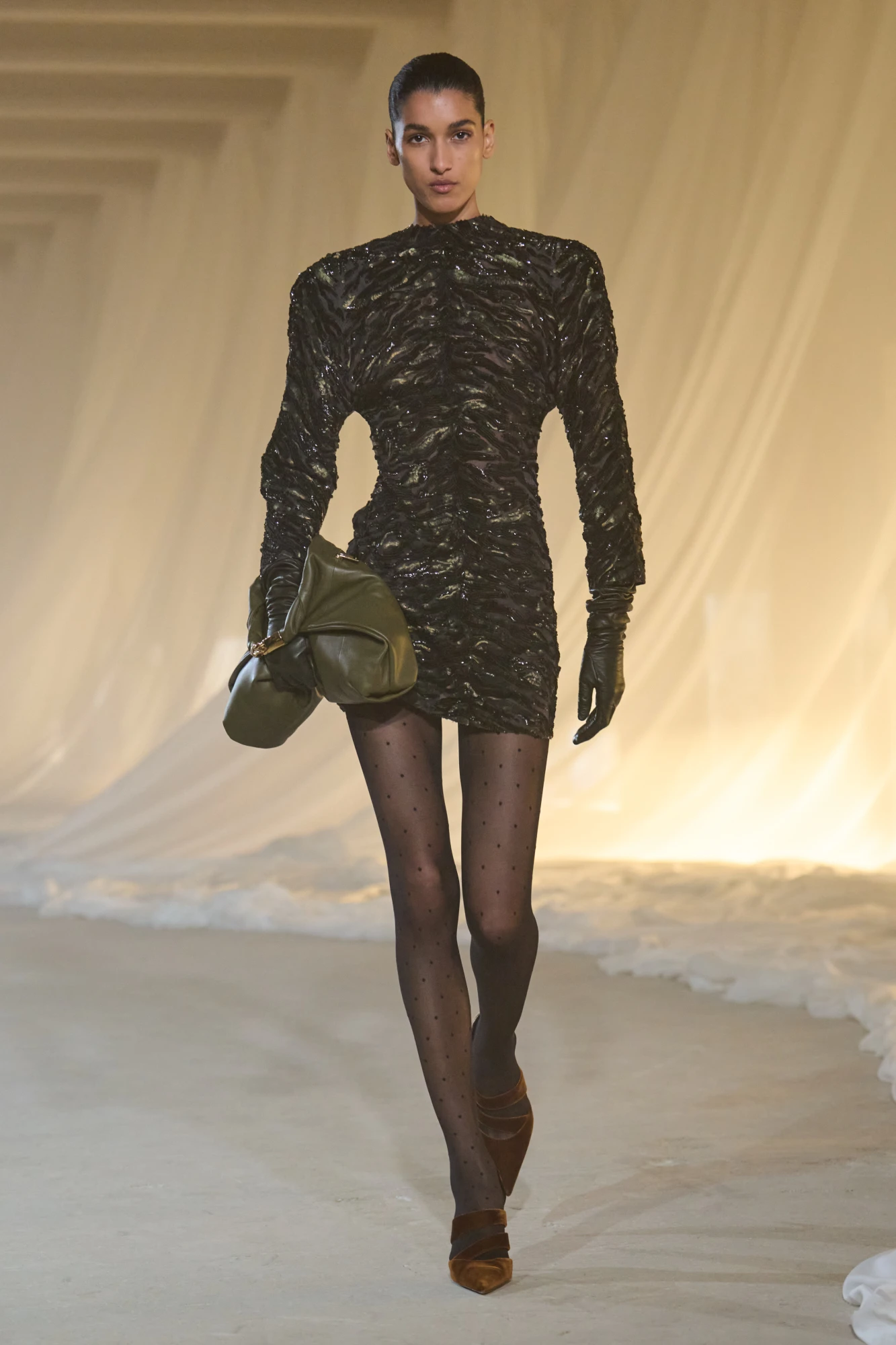 Balmain осінь-зима — 2026/27: мінімалістична розкіш Антоніна Трона 