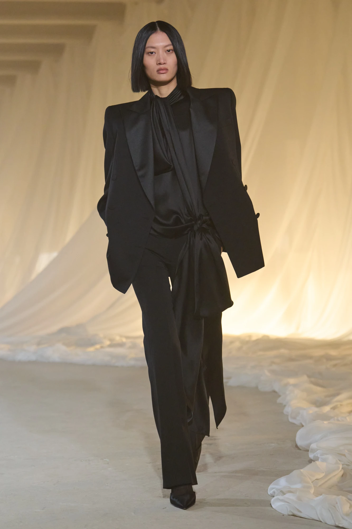 Balmain осінь-зима — 2026/27: мінімалістична розкіш Антоніна Трона 