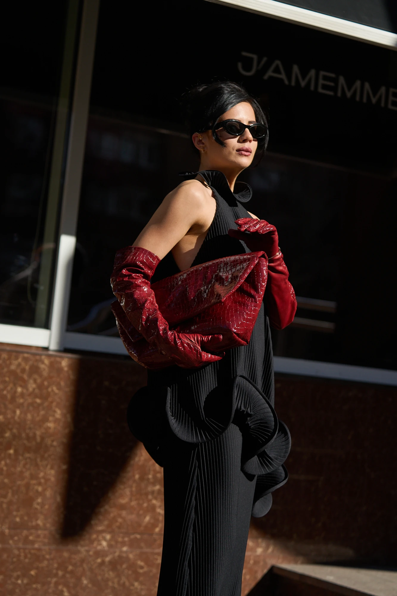 Найкрасивіші streetstyle-образи гостей Ukrainian Fashion Week сезону осінь-зима — 2026/27