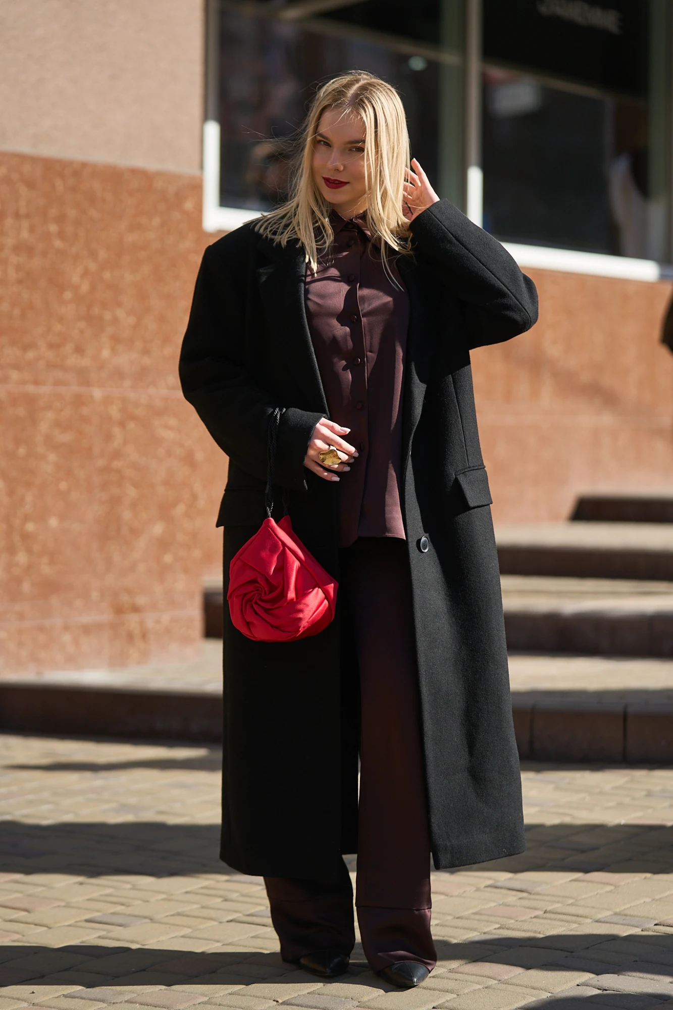 Найкрасивіші streetstyle-образи гостей Ukrainian Fashion Week сезону осінь-зима — 2026/27