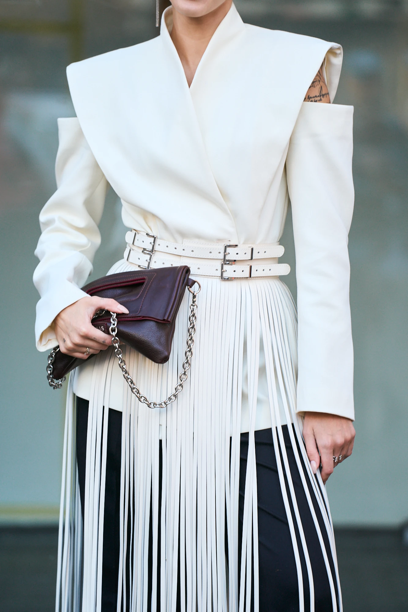 Найкрасивіші streetstyle-образи гостей Ukrainian Fashion Week сезону осінь-зима — 2026/27