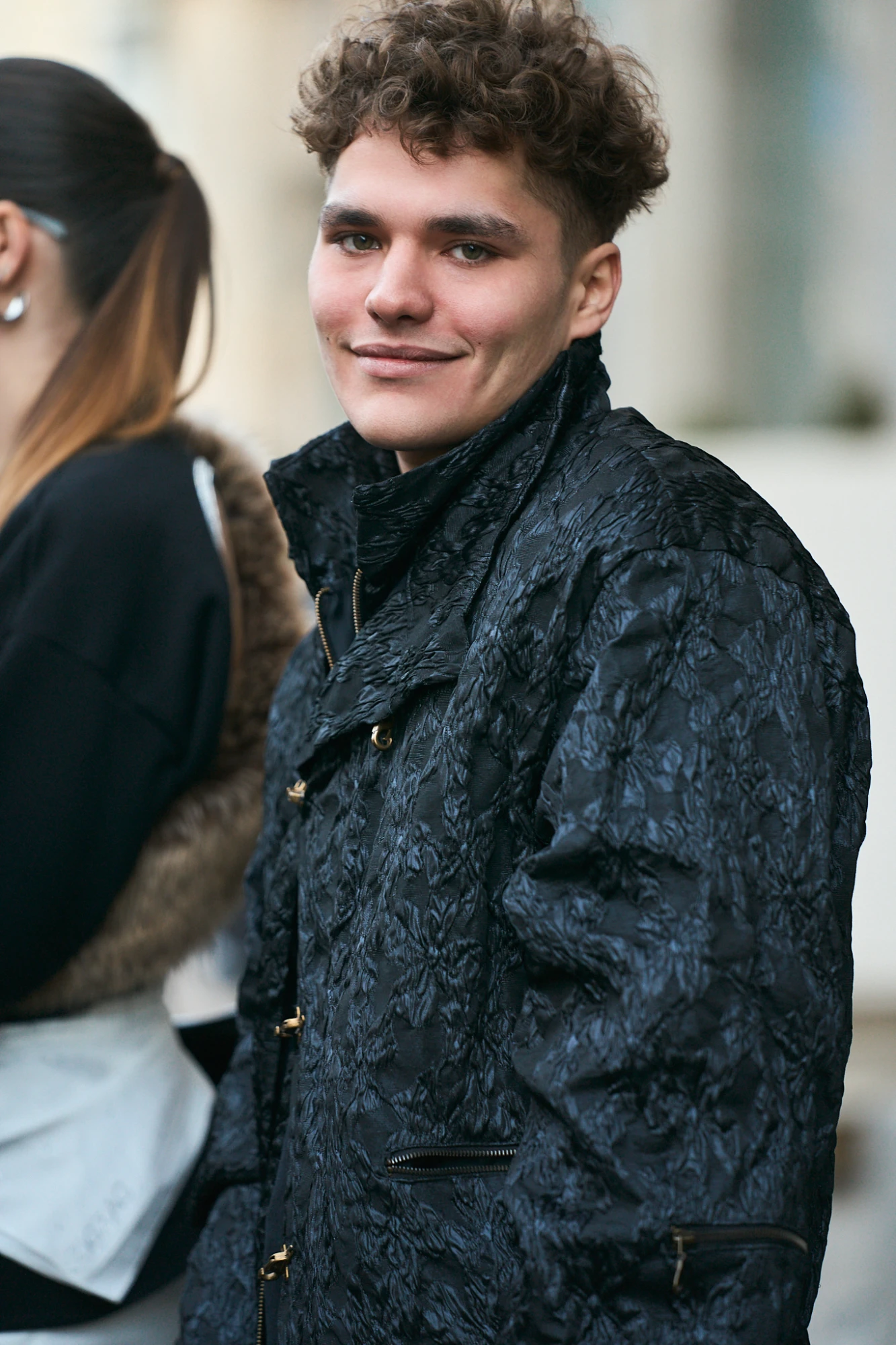 Найкрасивіші streetstyle-образи гостей Ukrainian Fashion Week сезону осінь-зима — 2026/27