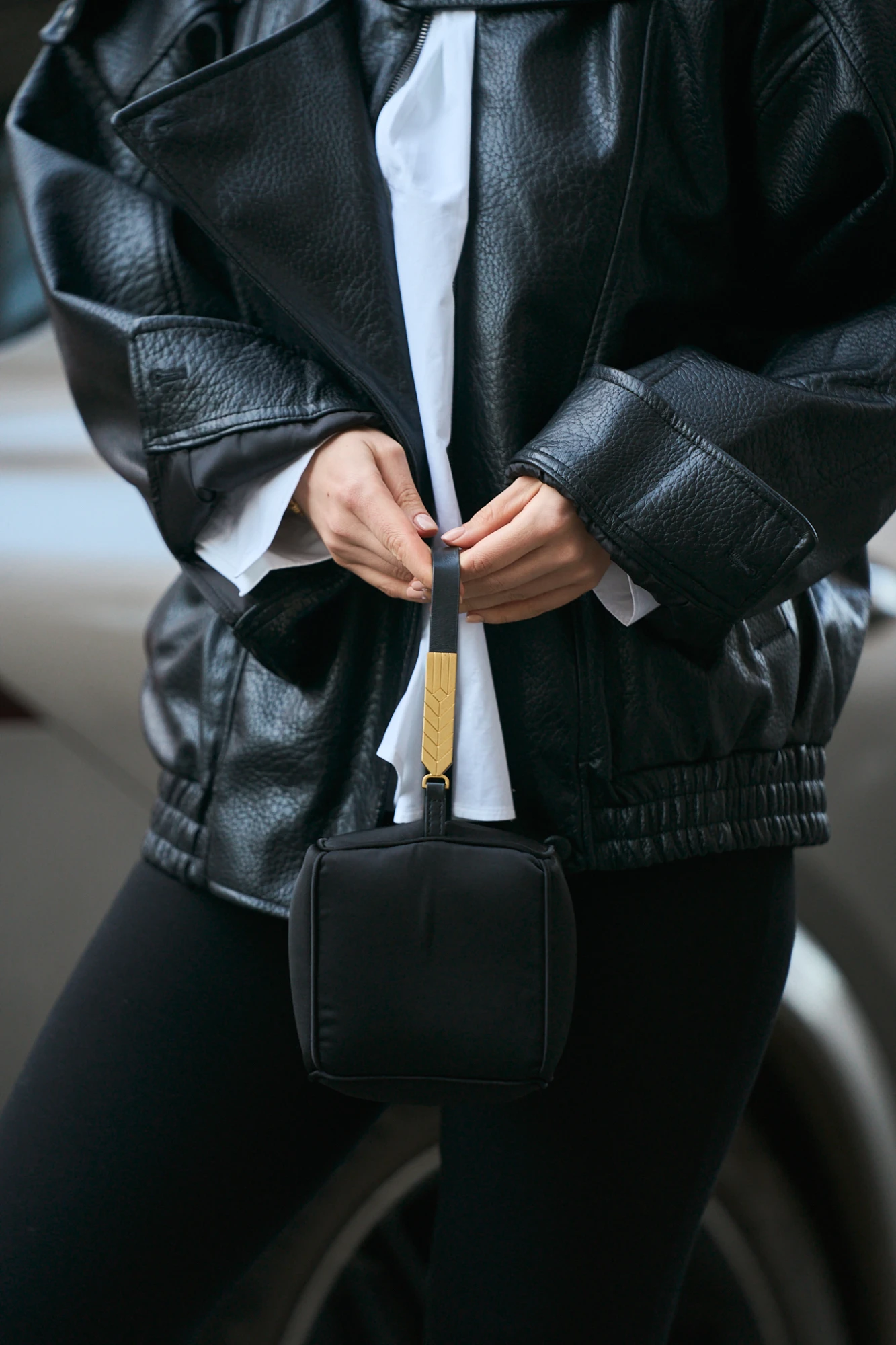 Найкрасивіші streetstyle-образи гостей Ukrainian Fashion Week сезону осінь-зима — 2026/27