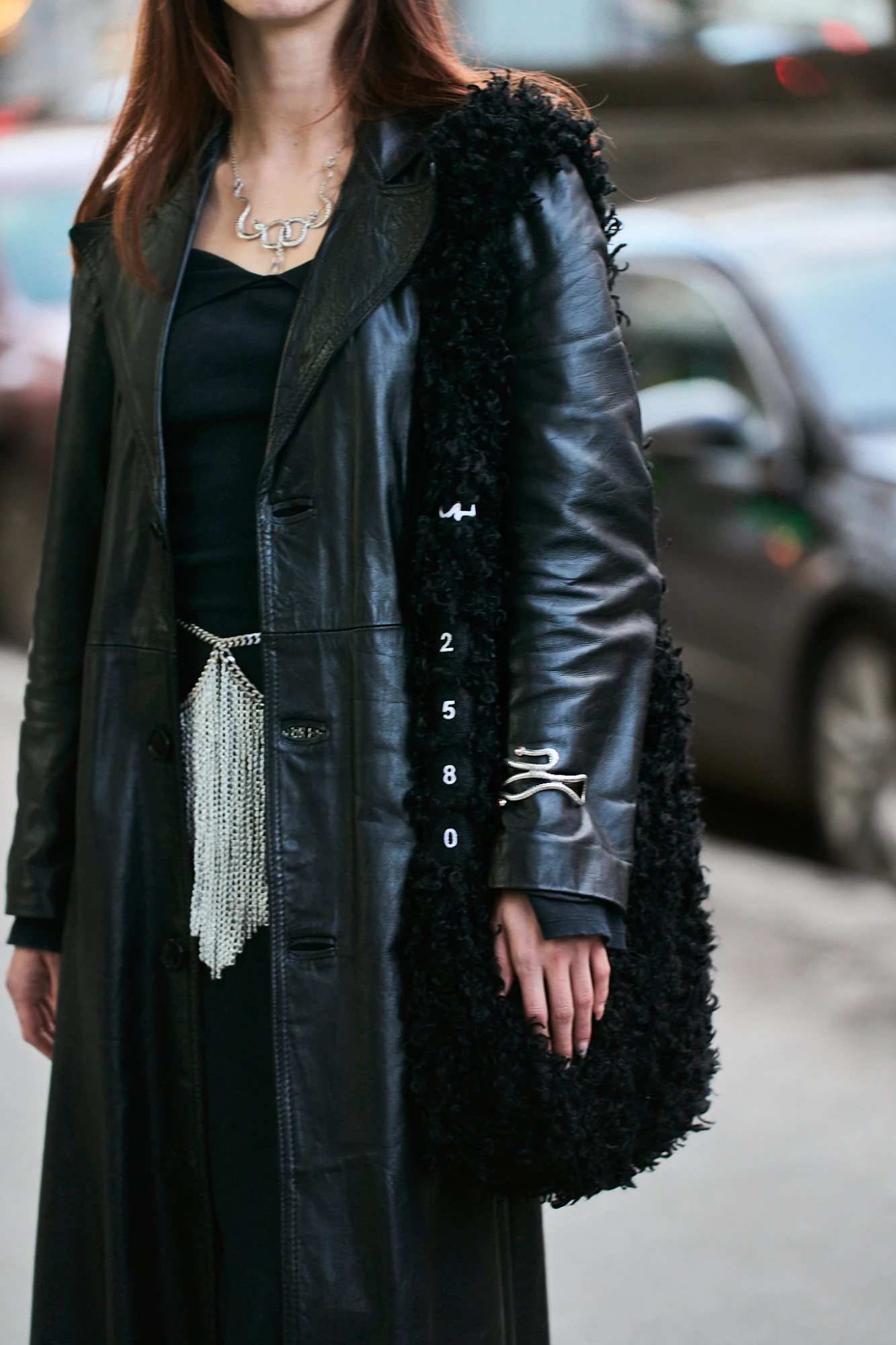 Найкрасивіші streetstyle-образи гостей Ukrainian Fashion Week сезону осінь-зима — 2026/27