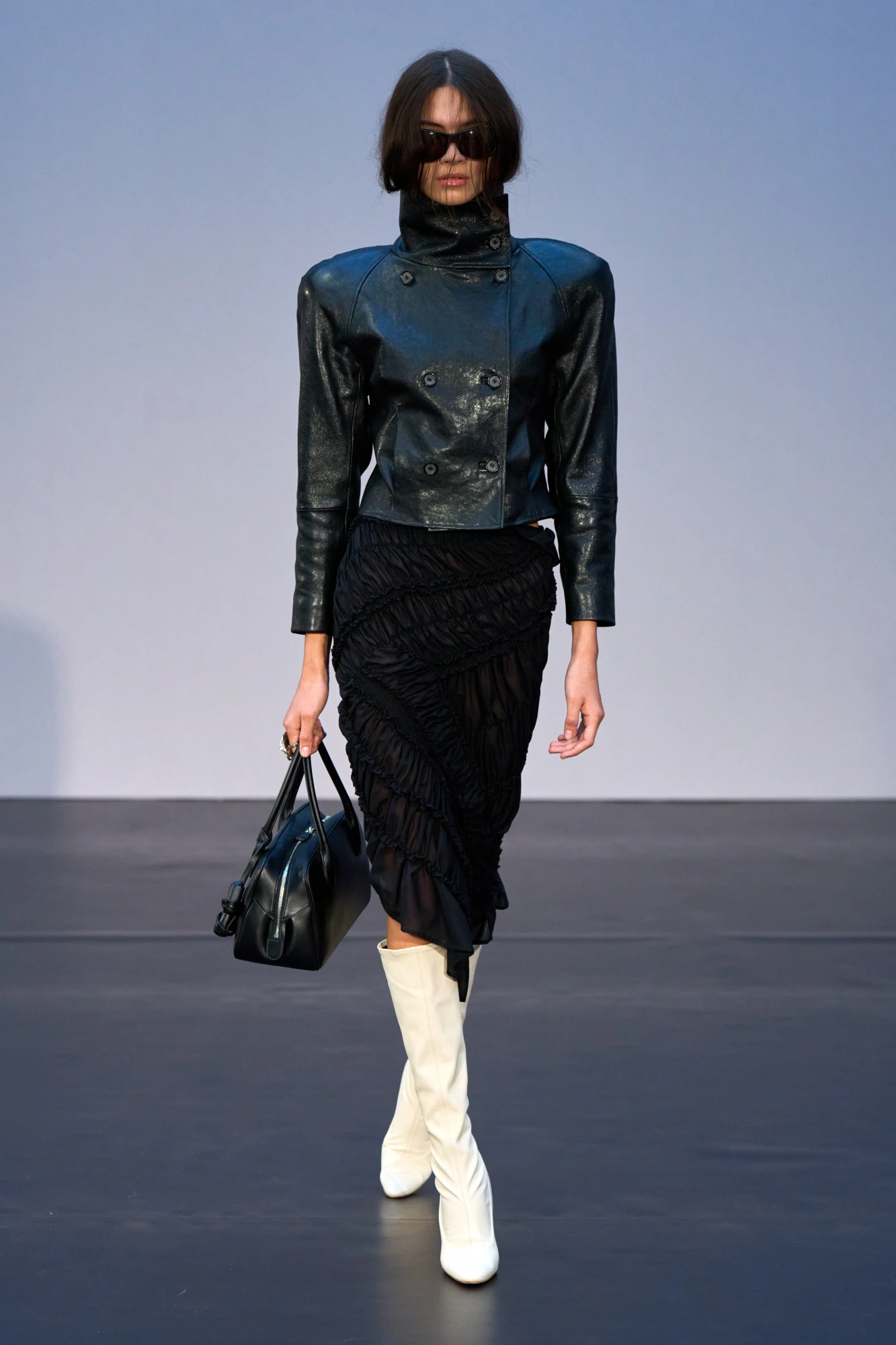 Високий комір-стійка 