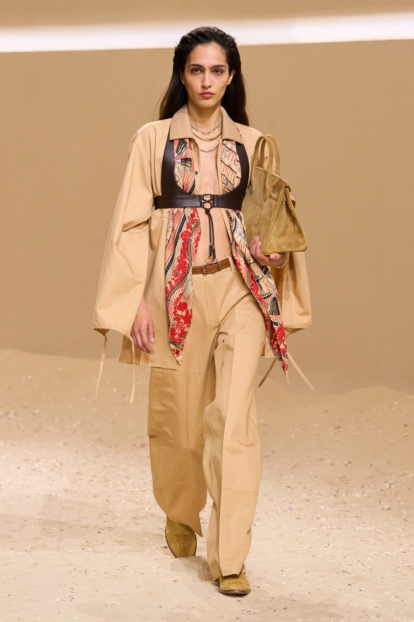 Квадратний комір 