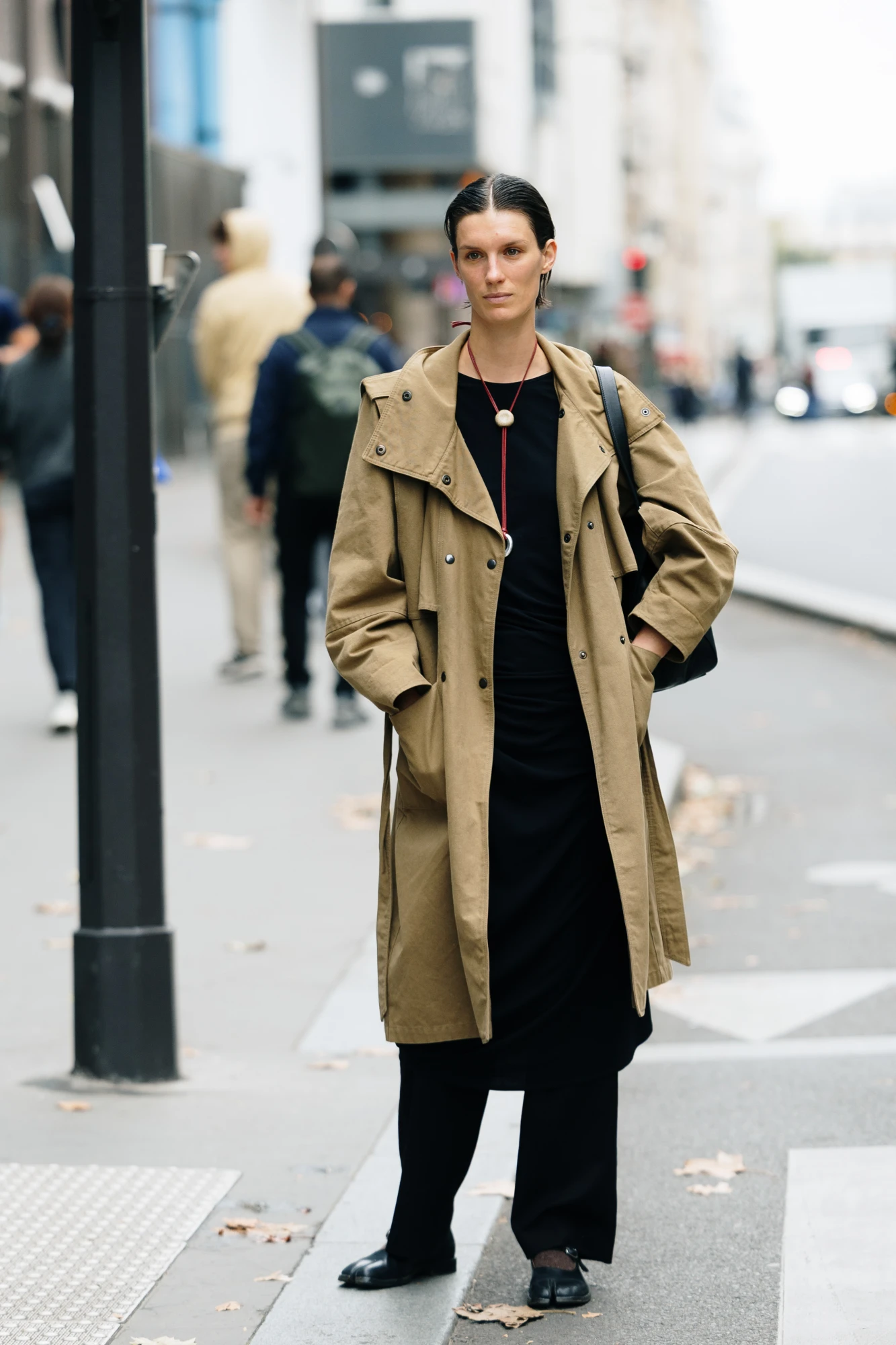 Образи з тренчем зі streetstyle сезону весна-літо — 2026