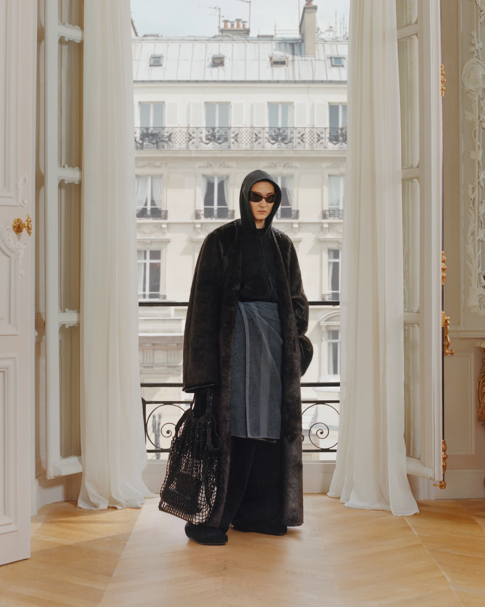 Спідниця-рушник з колекції Resort 2024 від Balenciaga