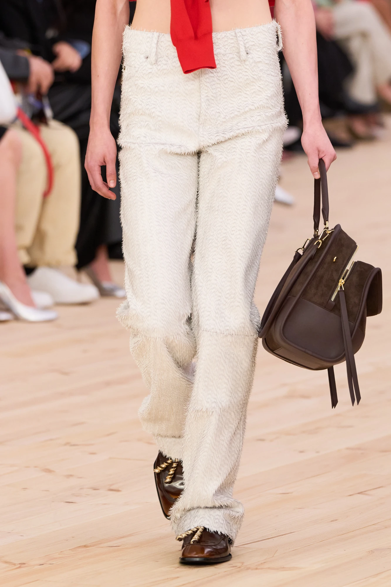 Тренди взуття весна-літо — 2026: стиль препі