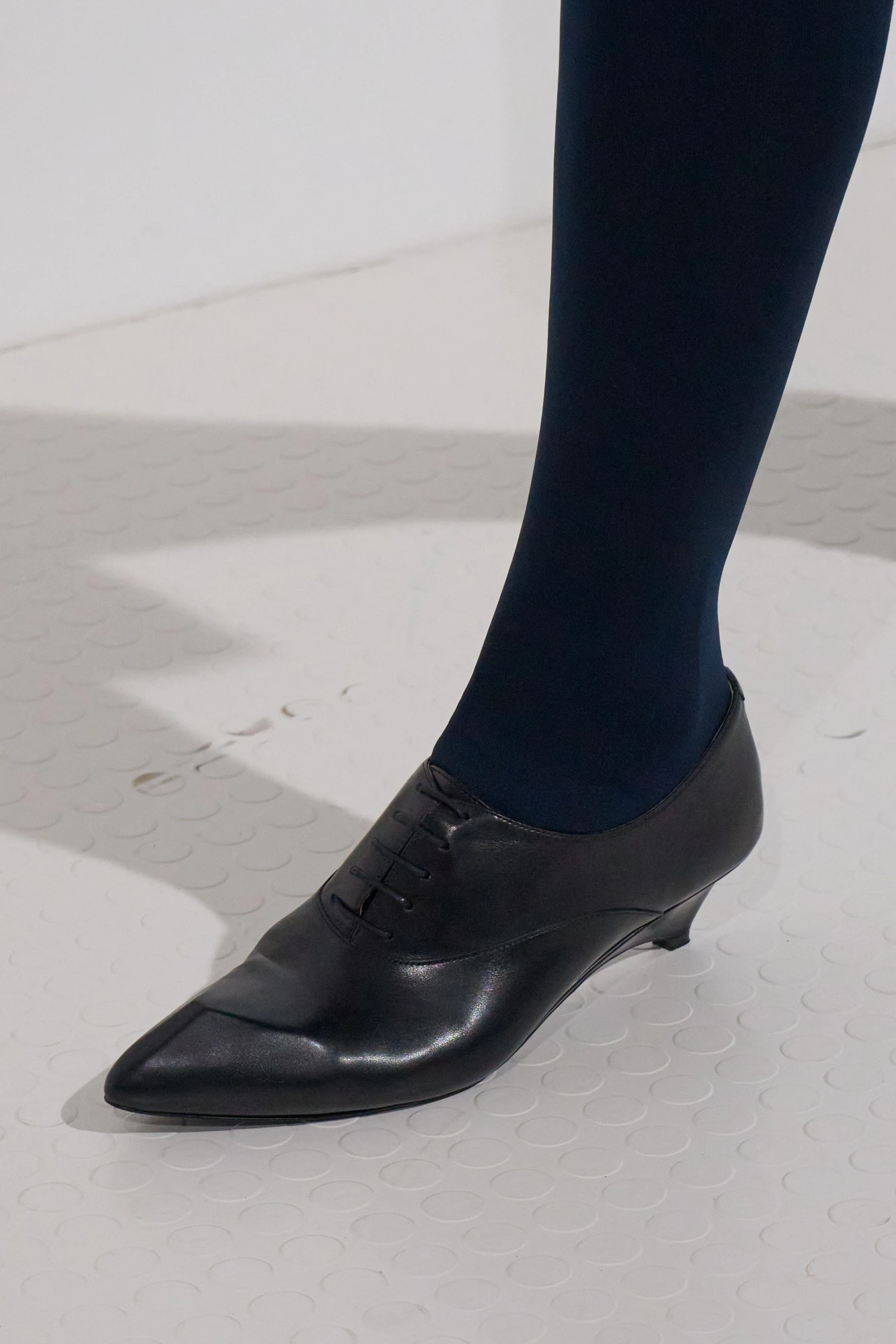 Тренди взуття весна-літо — 2026: стиль препі