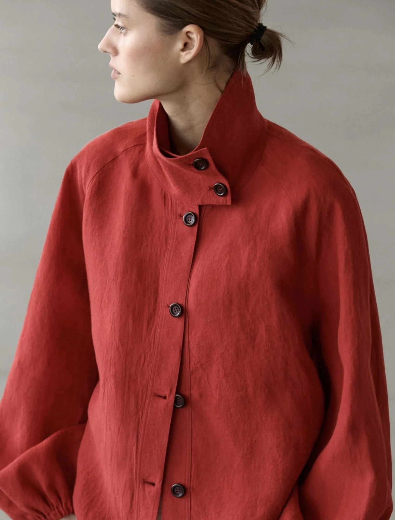 Де купувати наймодніші вітрівки на весну та літо 2026 року 