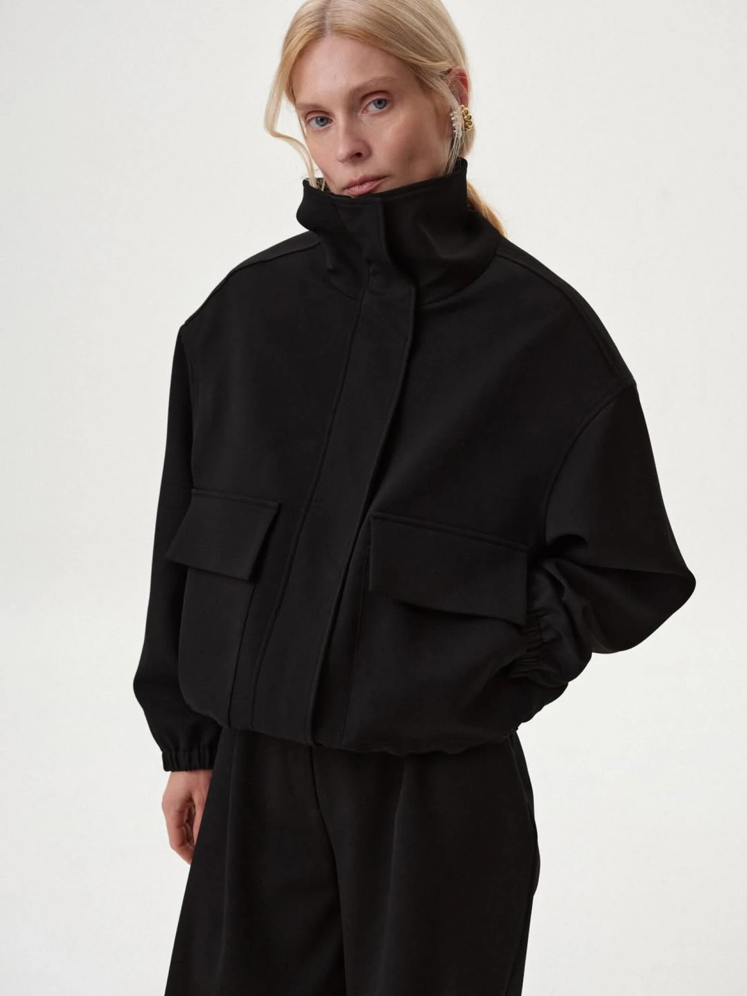 Де купувати наймодніші вітрівки на весну та літо 2026 року 