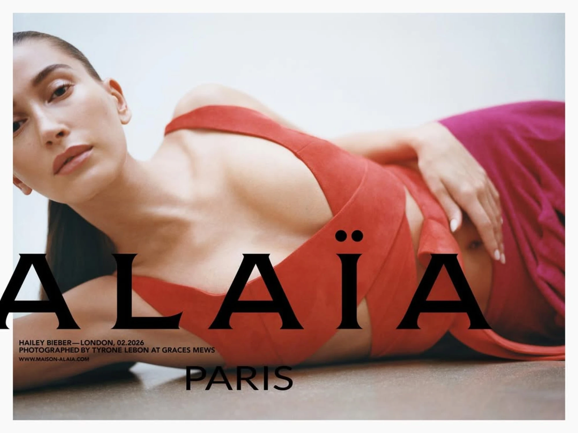 Остання рекламна кампанія Пітера Мюльє для Alaïa з Гейлі Бібер
