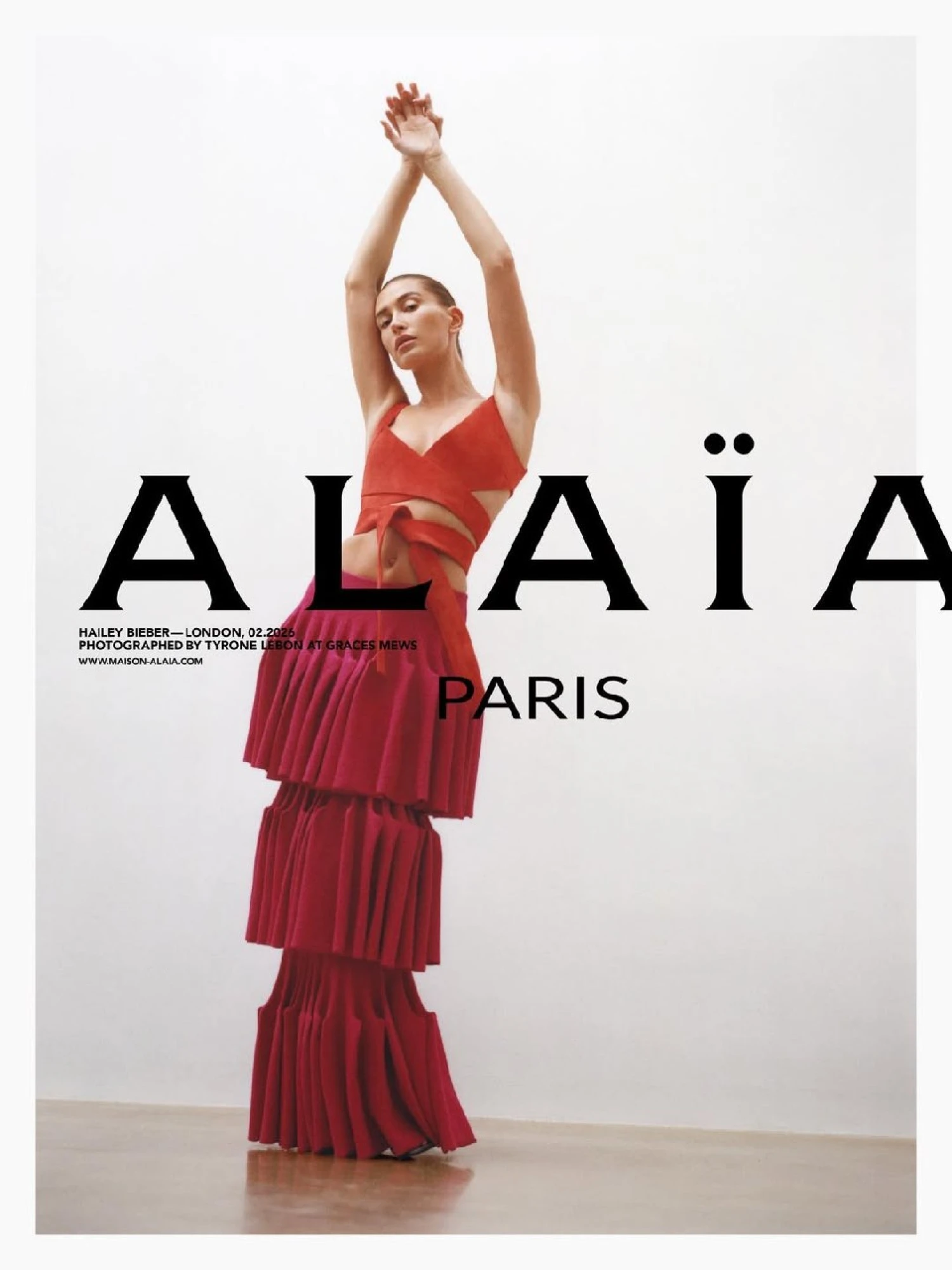Остання рекламна кампанія Пітера Мюльє для Alaïa з Гейлі Бібер