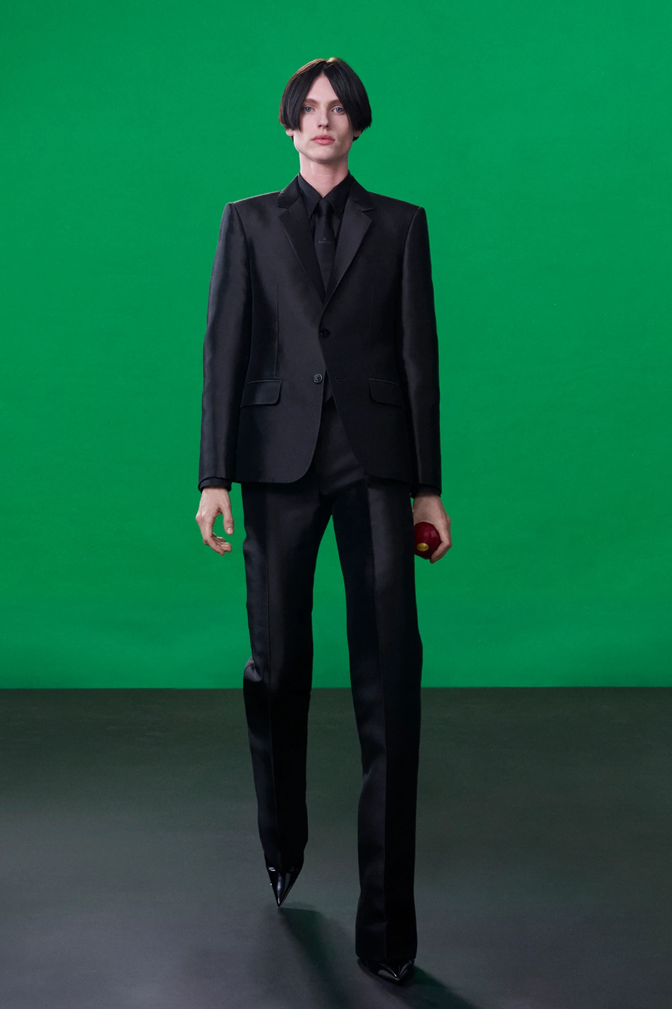 Gucci Cruise 2027: базовий гардероб та естетика Gucci від Демни 