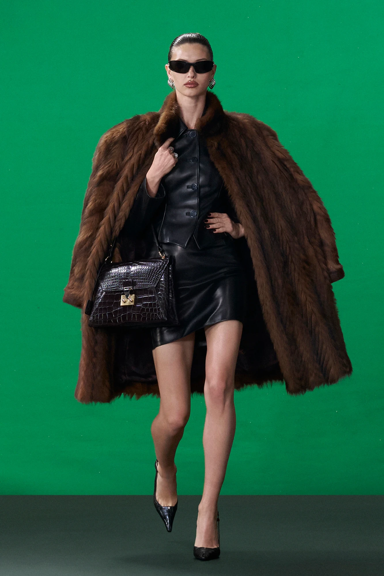 Gucci Cruise 2027: базовий гардероб та естетика Gucci від Демни 