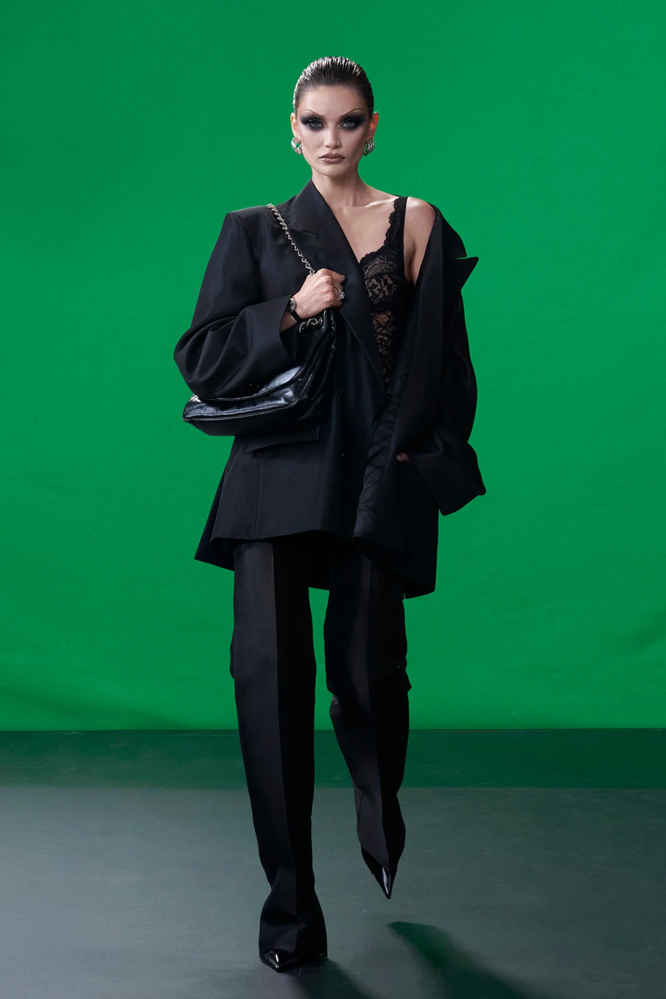 Gucci Cruise 2027: базовий гардероб та естетика Gucci від Демни 