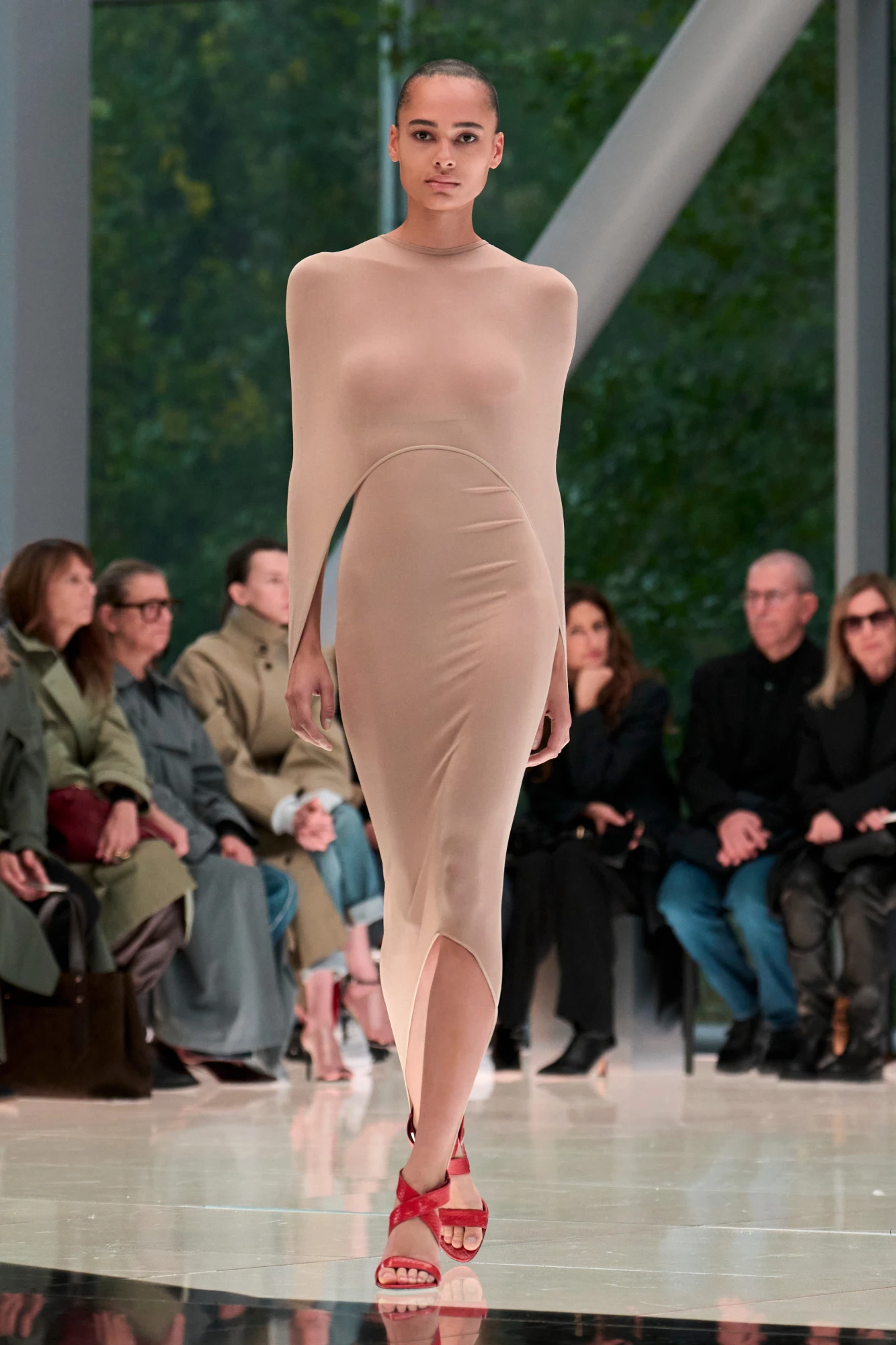 Обтисла сукня bodycon 