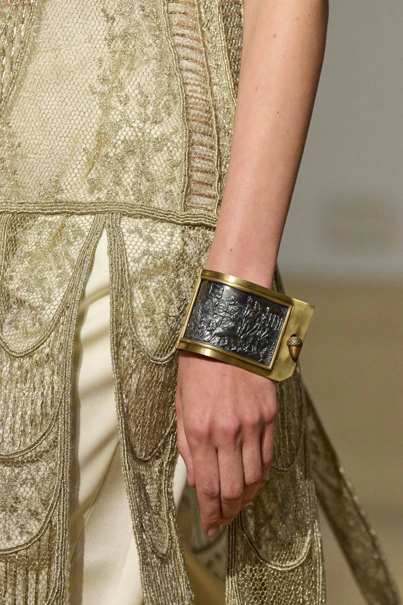 Fendi кутюр браслет