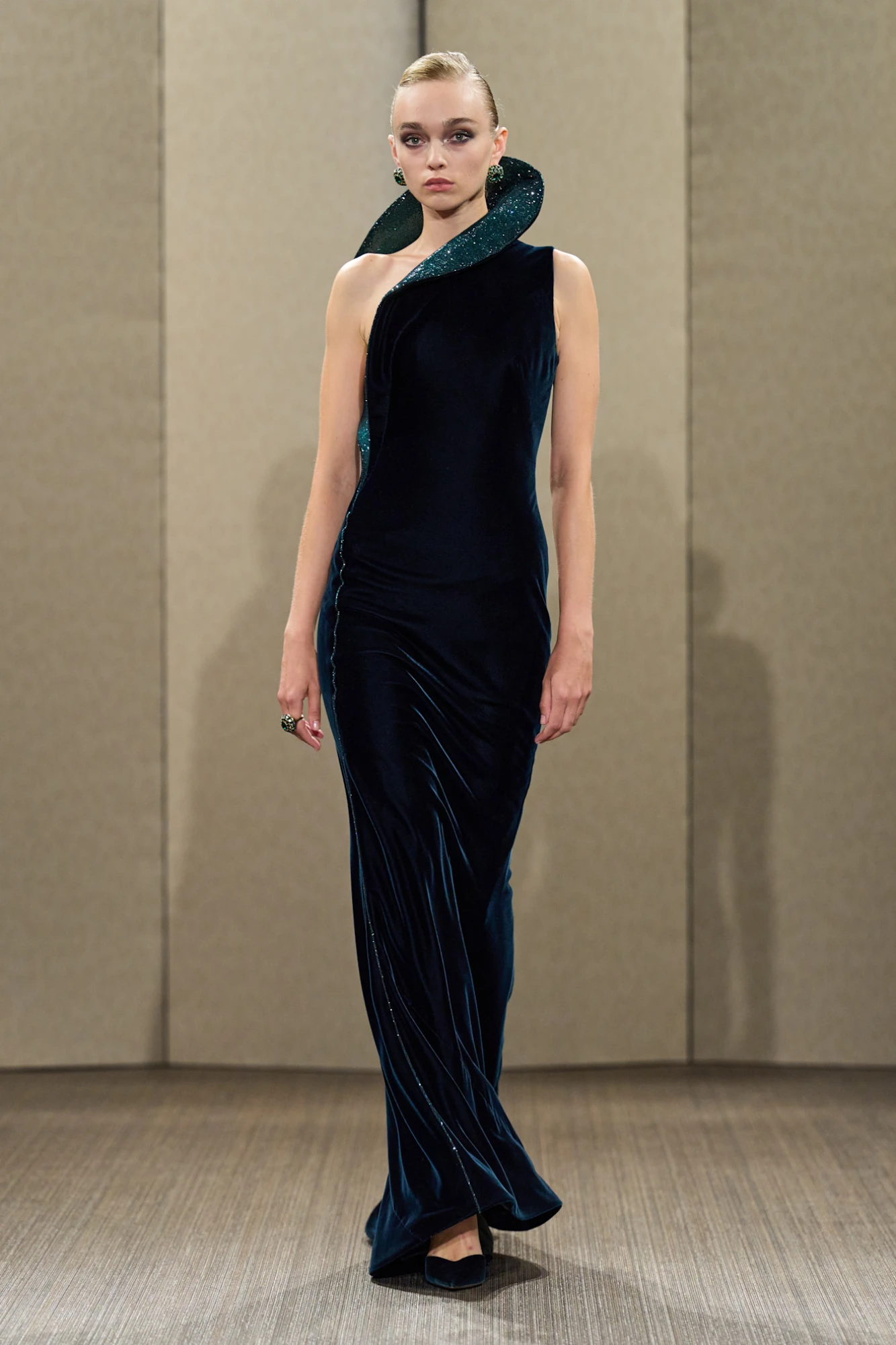 кутюр Giorgio Armani Privé