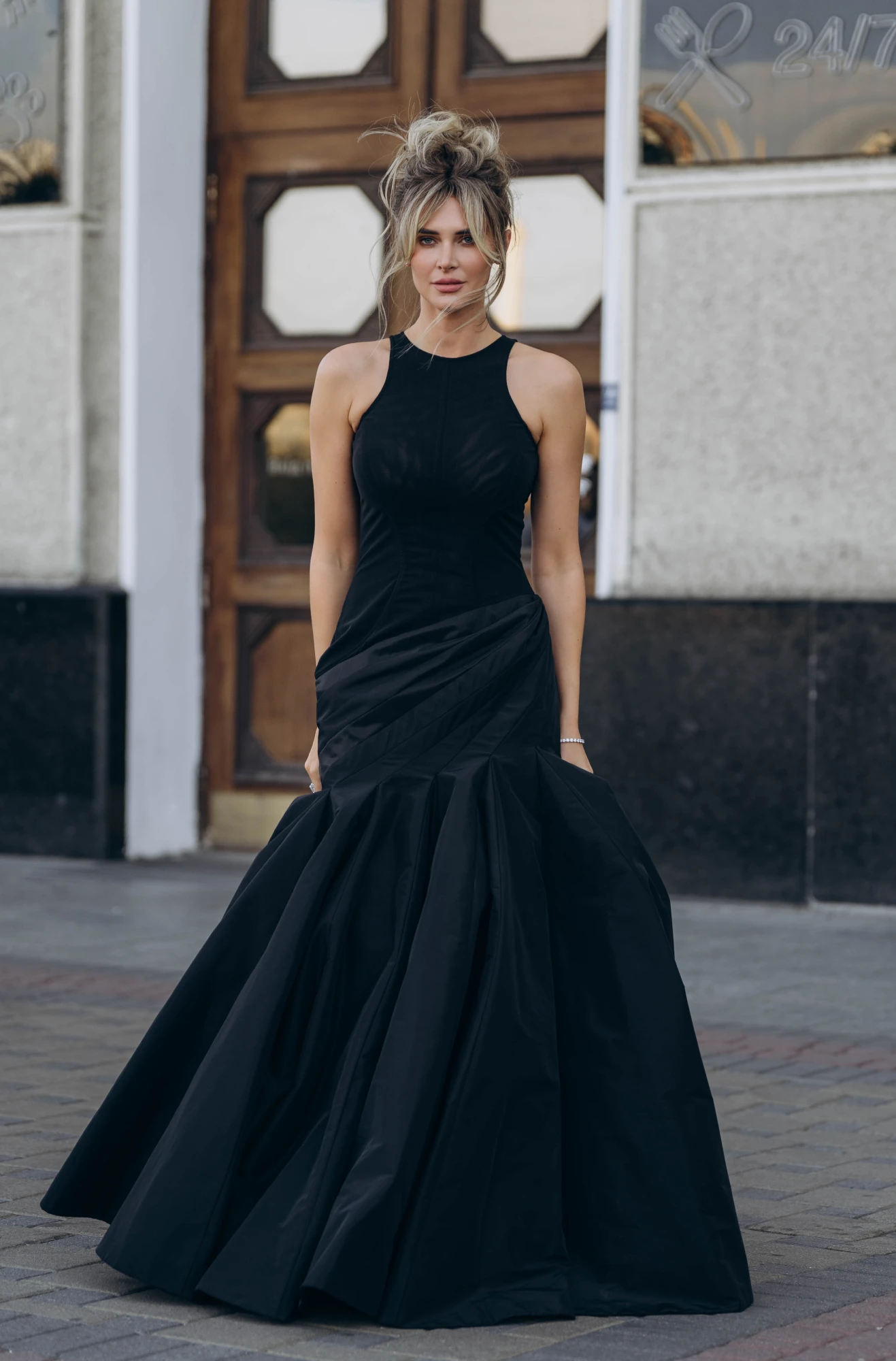 Ukrainian Fashion Week весна-літо — 2027 день 2: найцікавіші streetstyle-образи гостей 