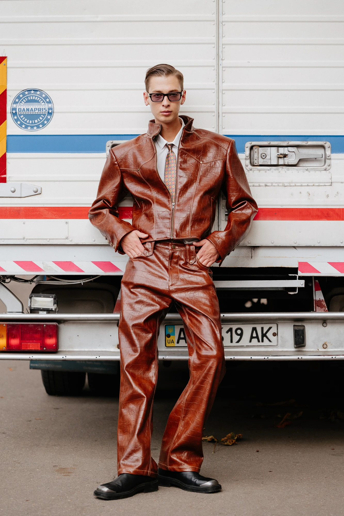 Streetstyle-образи гостей третього дня Ukrainian Fashion Week сезону весна-літо — 2027