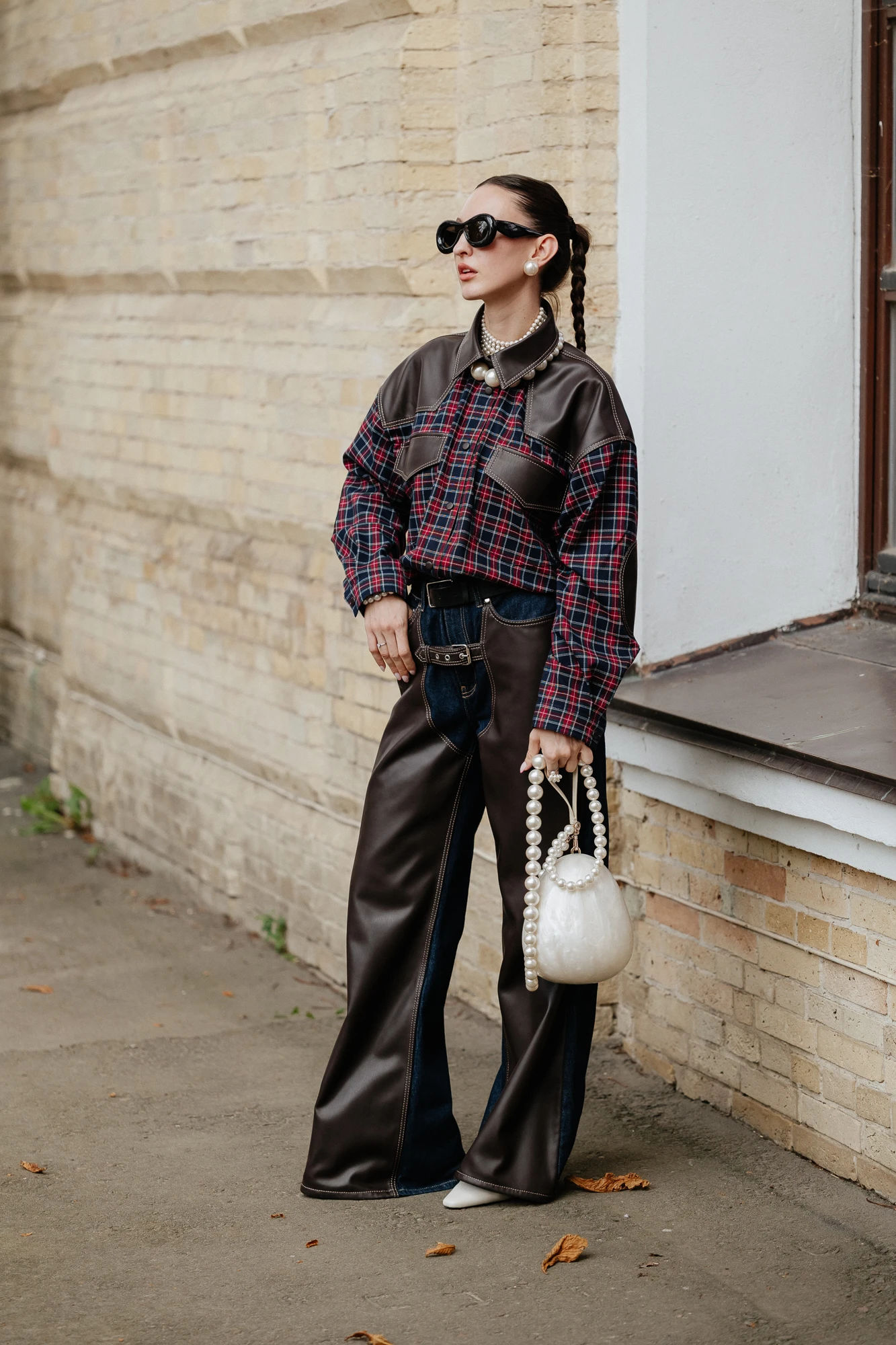 Streetstyle-образи гостей третього дня Ukrainian Fashion Week сезону весна-літо — 2027