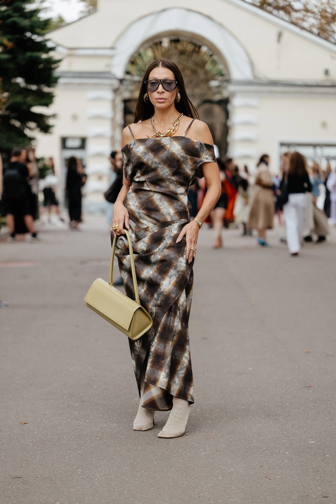 Streetstyle-образи гостей третього дня Ukrainian Fashion Week сезону весна-літо — 2027