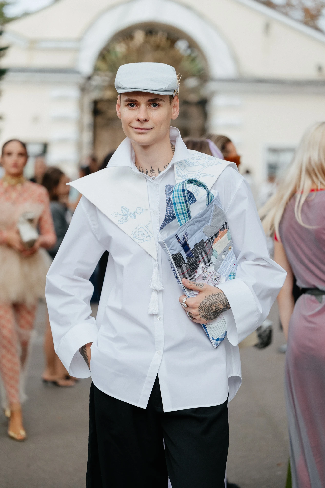 Streetstyle-образи гостей третього дня Ukrainian Fashion Week сезону весна-літо — 2027