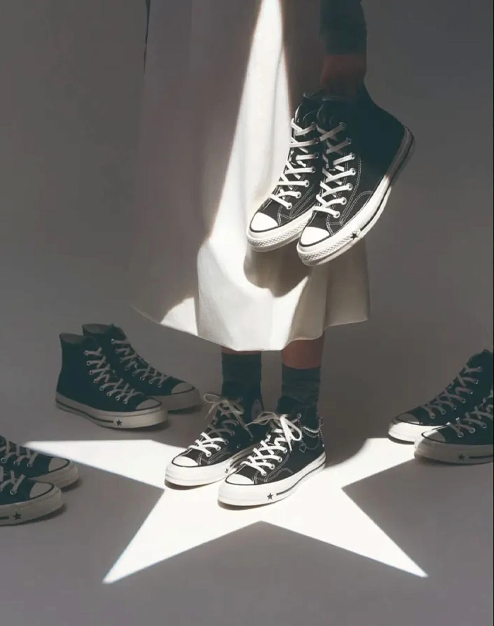 Скандальний кадр з кампанії Converse Chuck 70 X