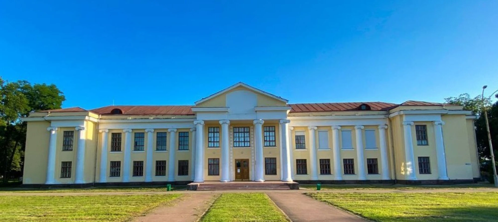 Центр творчості дітей та юнацтва у Прилуках до російської атаки