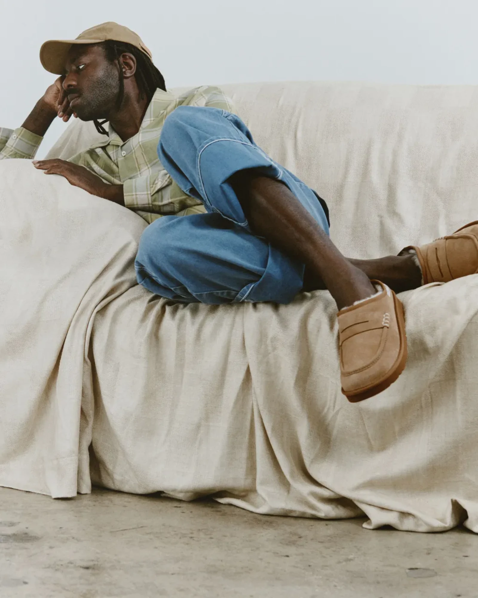 Blood Orange в JW Anderson × UGG