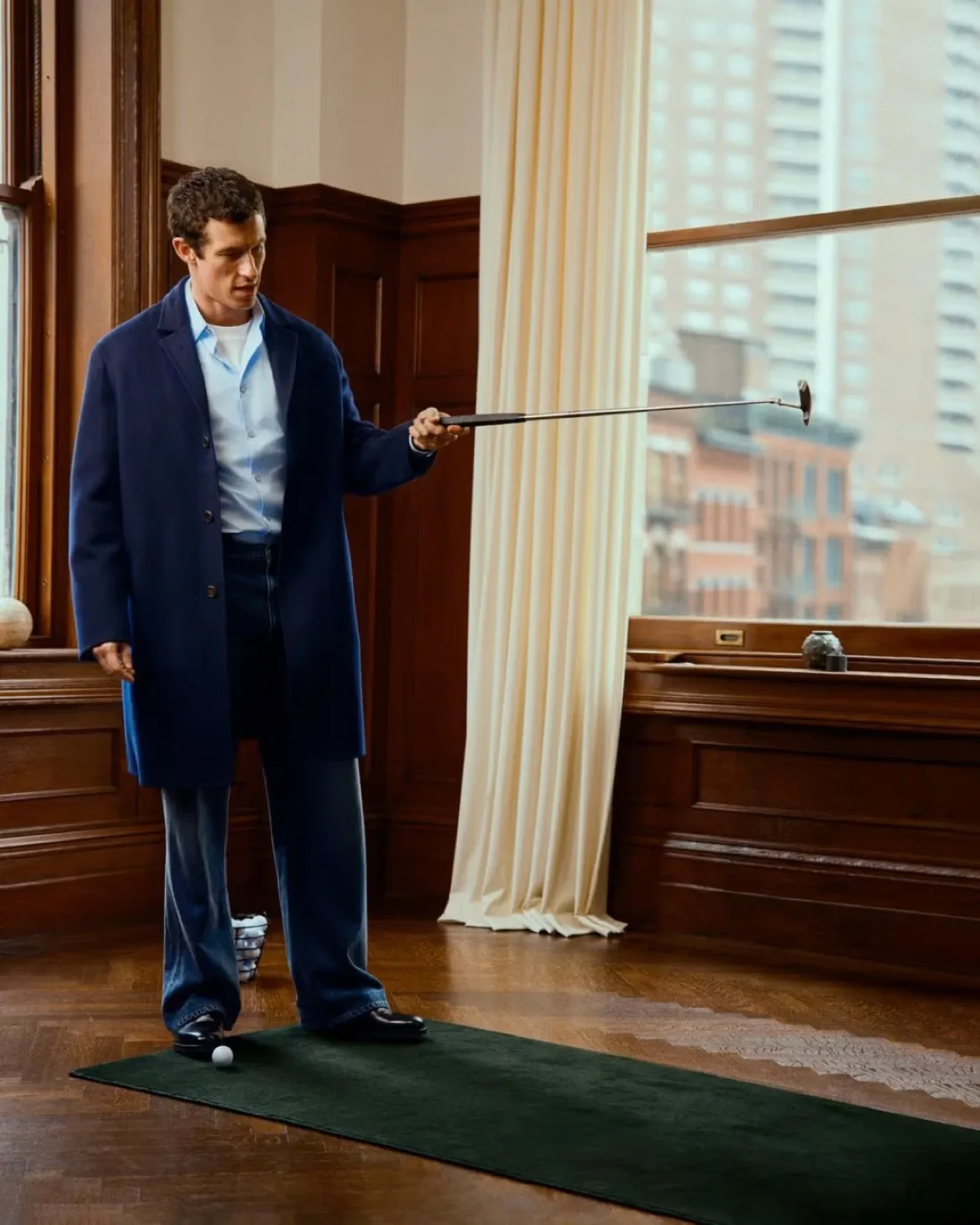 Каллум Тернер для Louis Vuitton