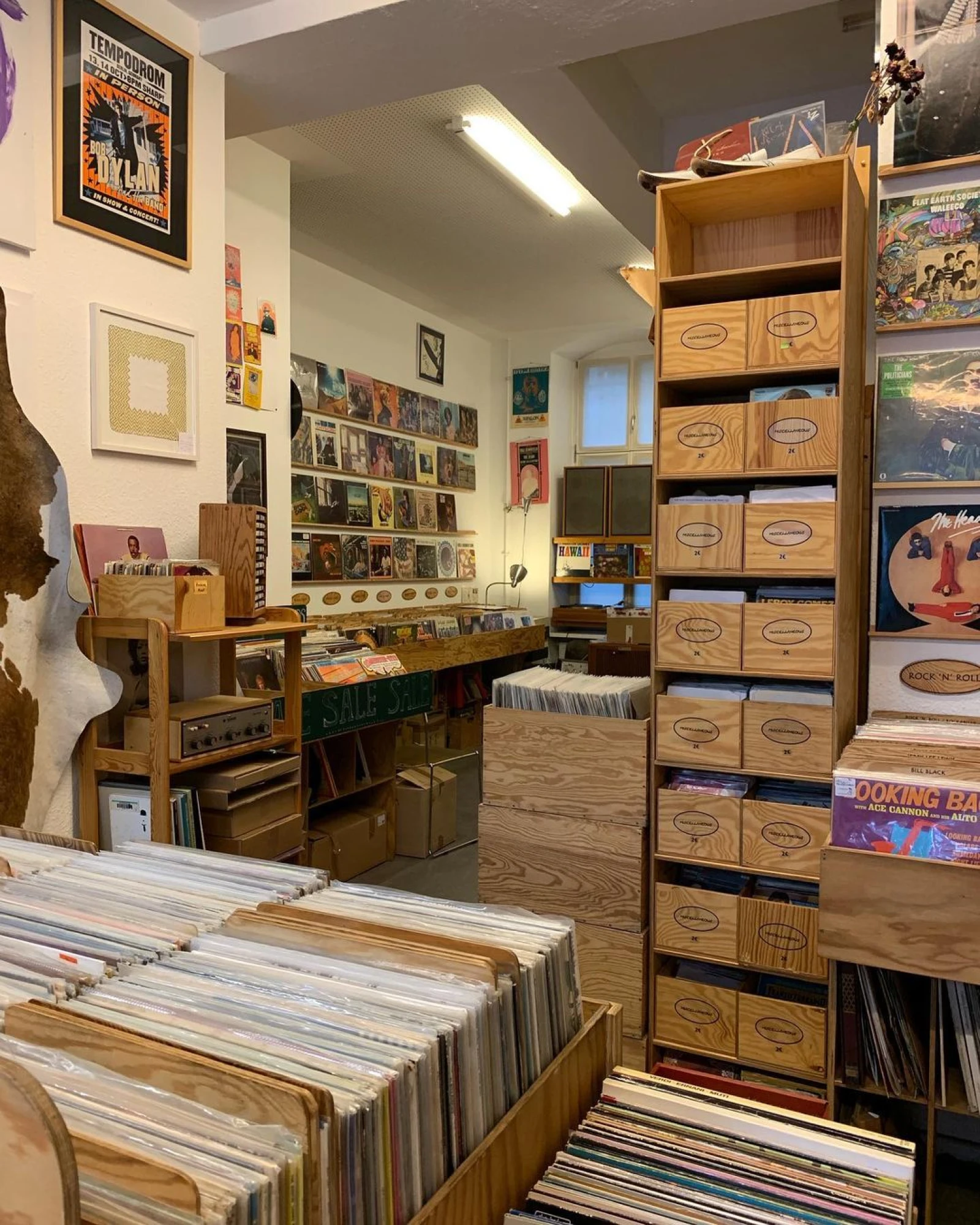 Record Store Berlin. Фото — Instagram: @nanapat