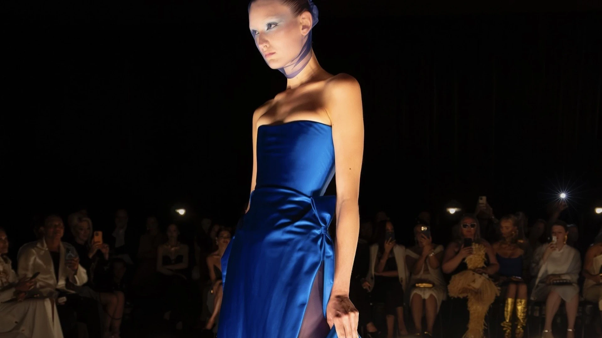 Schiaparelli Haute Couture осінь-зима — 2024/25: фенікс, що відроджується з попелу 