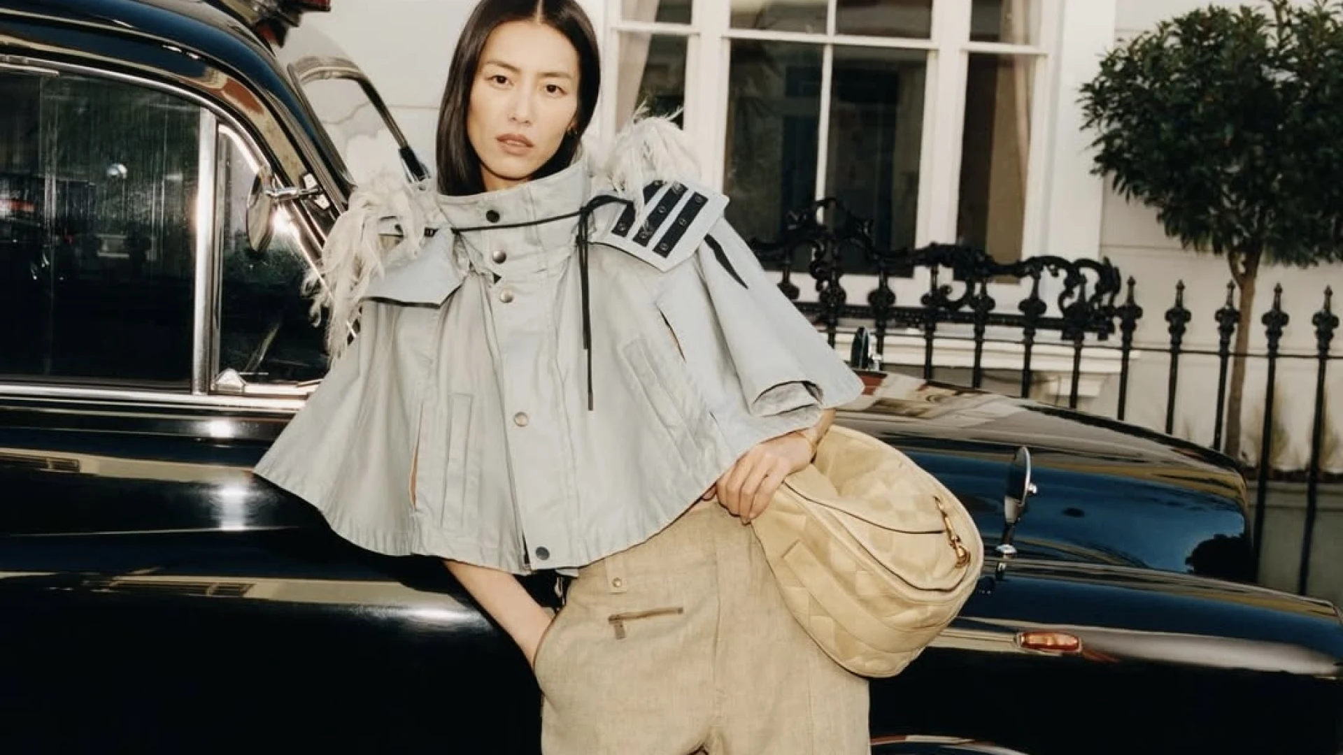 Burberry планує звільнити понад 1700 працівників, аби впоратися з кризою